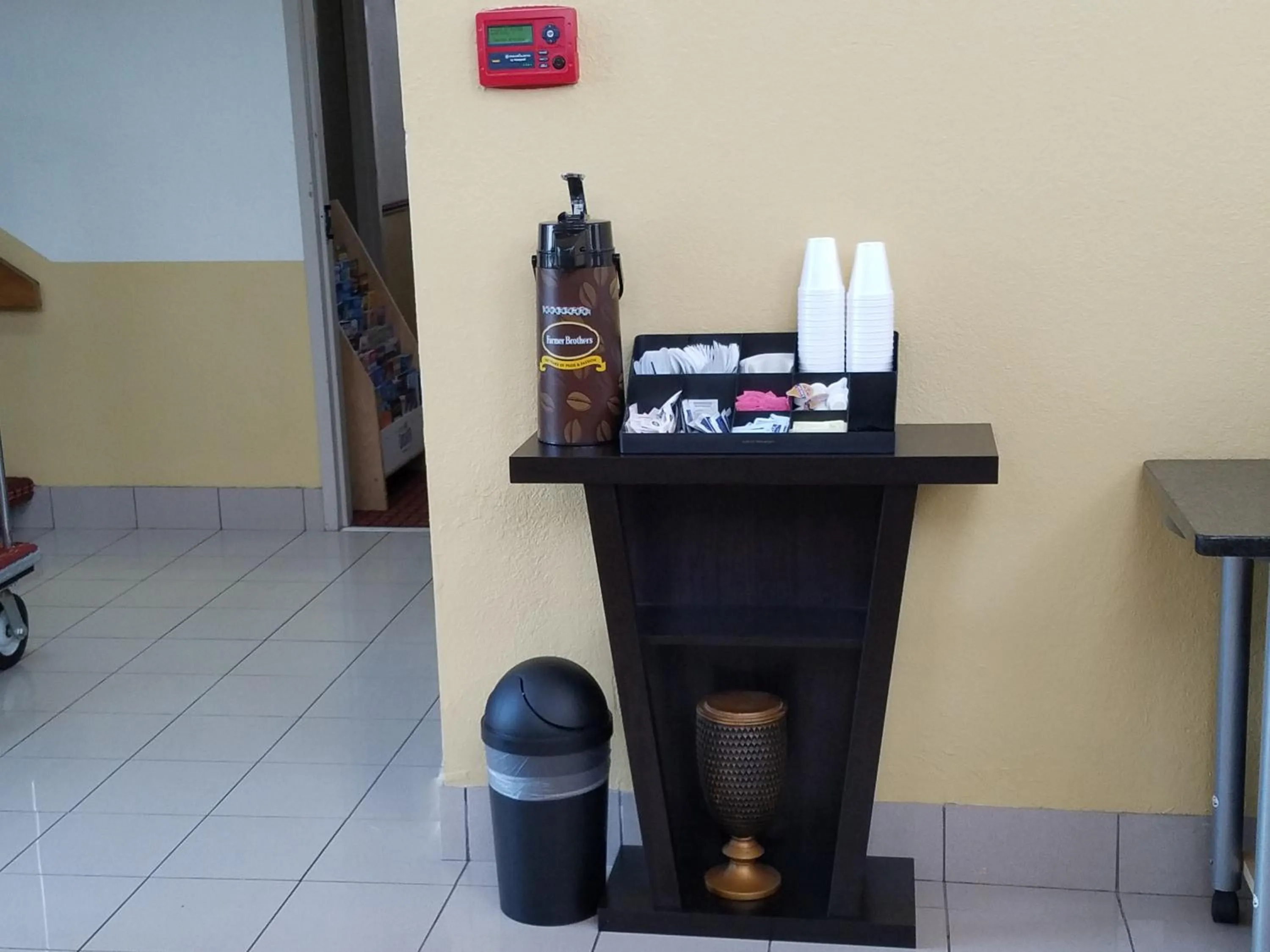 Drinks in Super 8 by Wyndham Wichita Airport West Kellogg