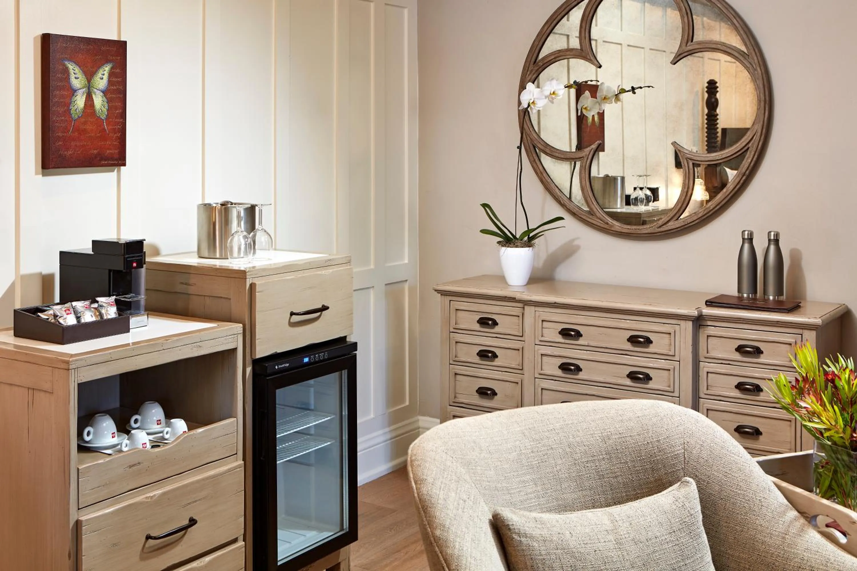 Coffee/tea facilities in L'Auberge De Sedona