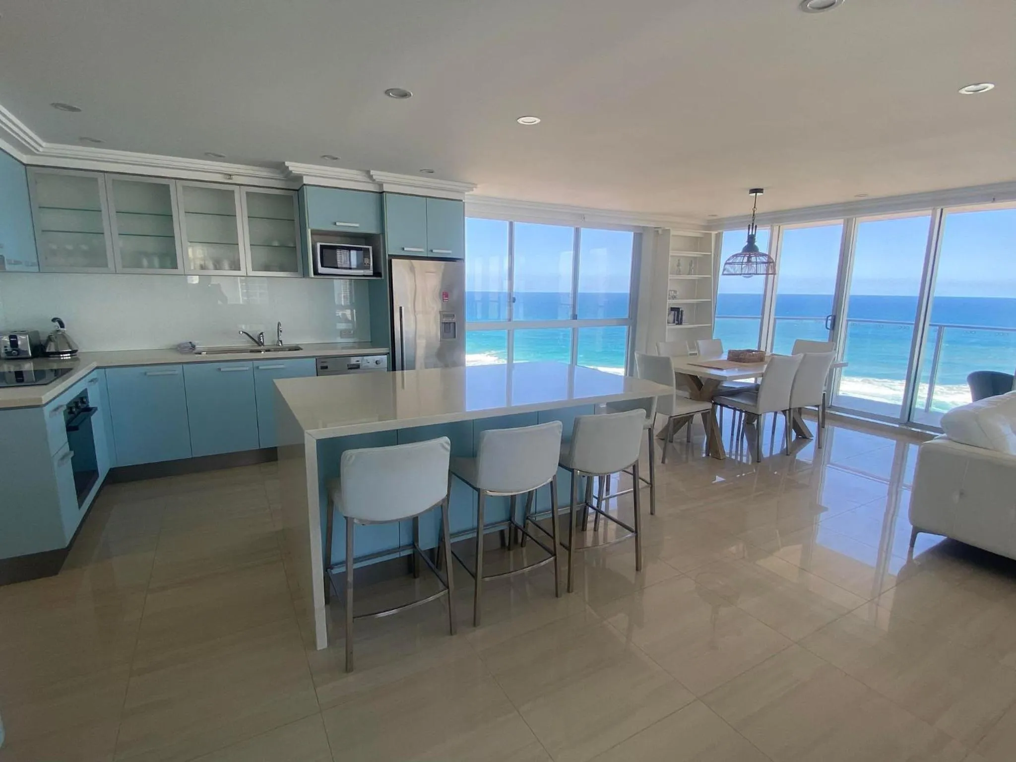 Kitchen or kitchenette in Hi Surf Beachfront Resort Apartments OFFICIAL SITE