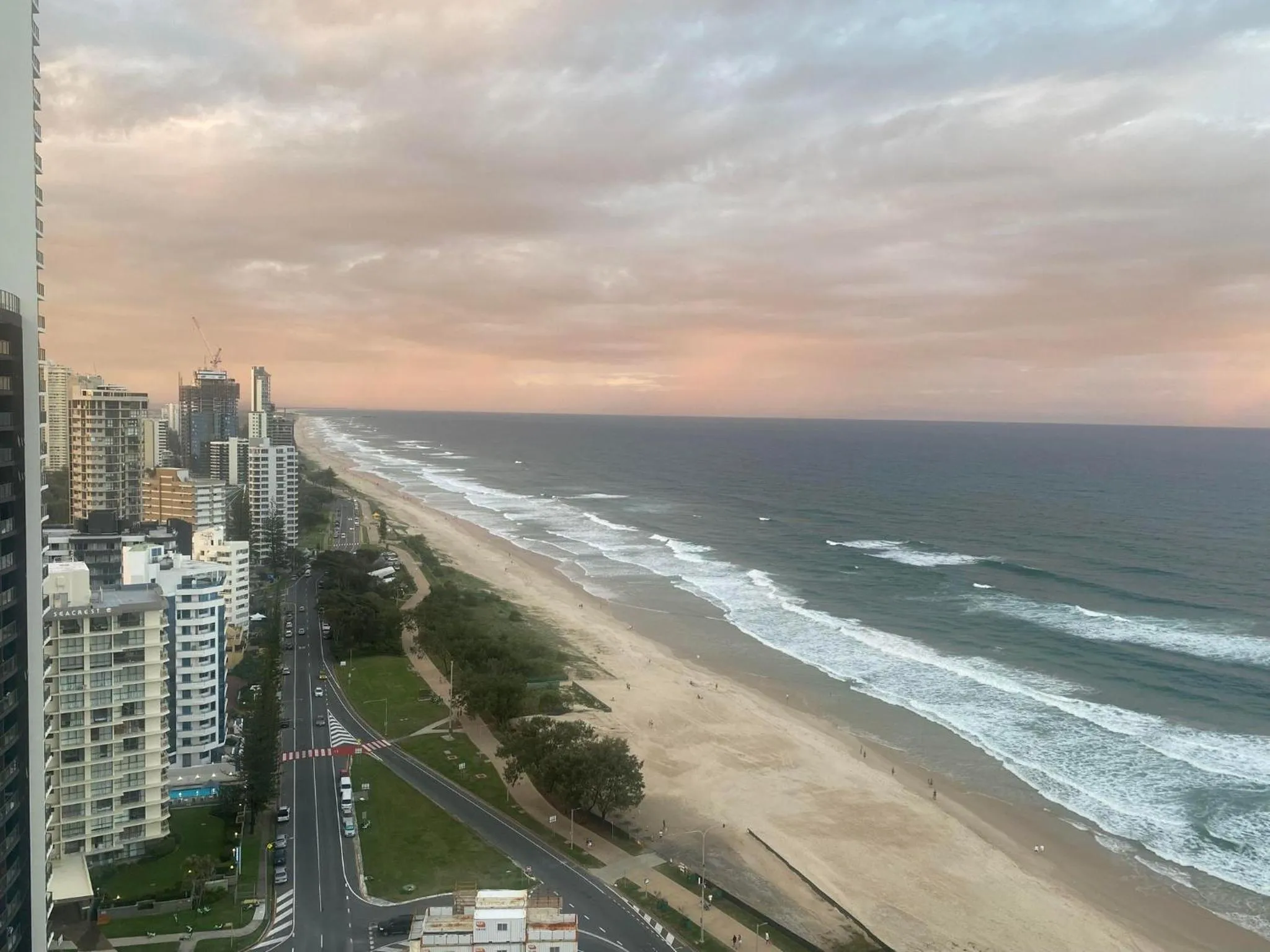 Beach in Hi Surf Beachfront Resort Apartments OFFICIAL SITE