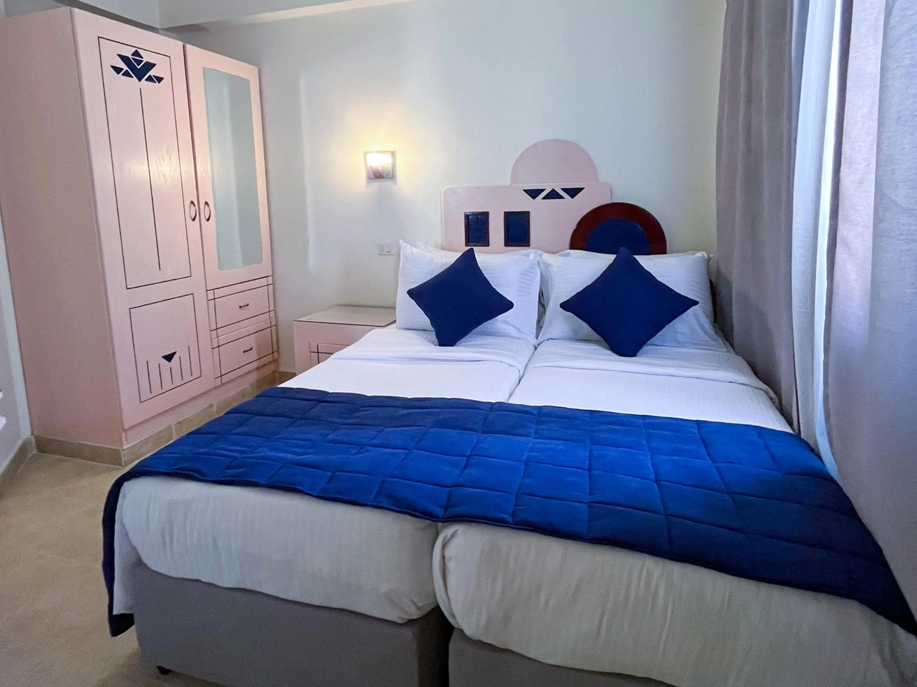 Bedroom in Nubian Island, Families and Couples only