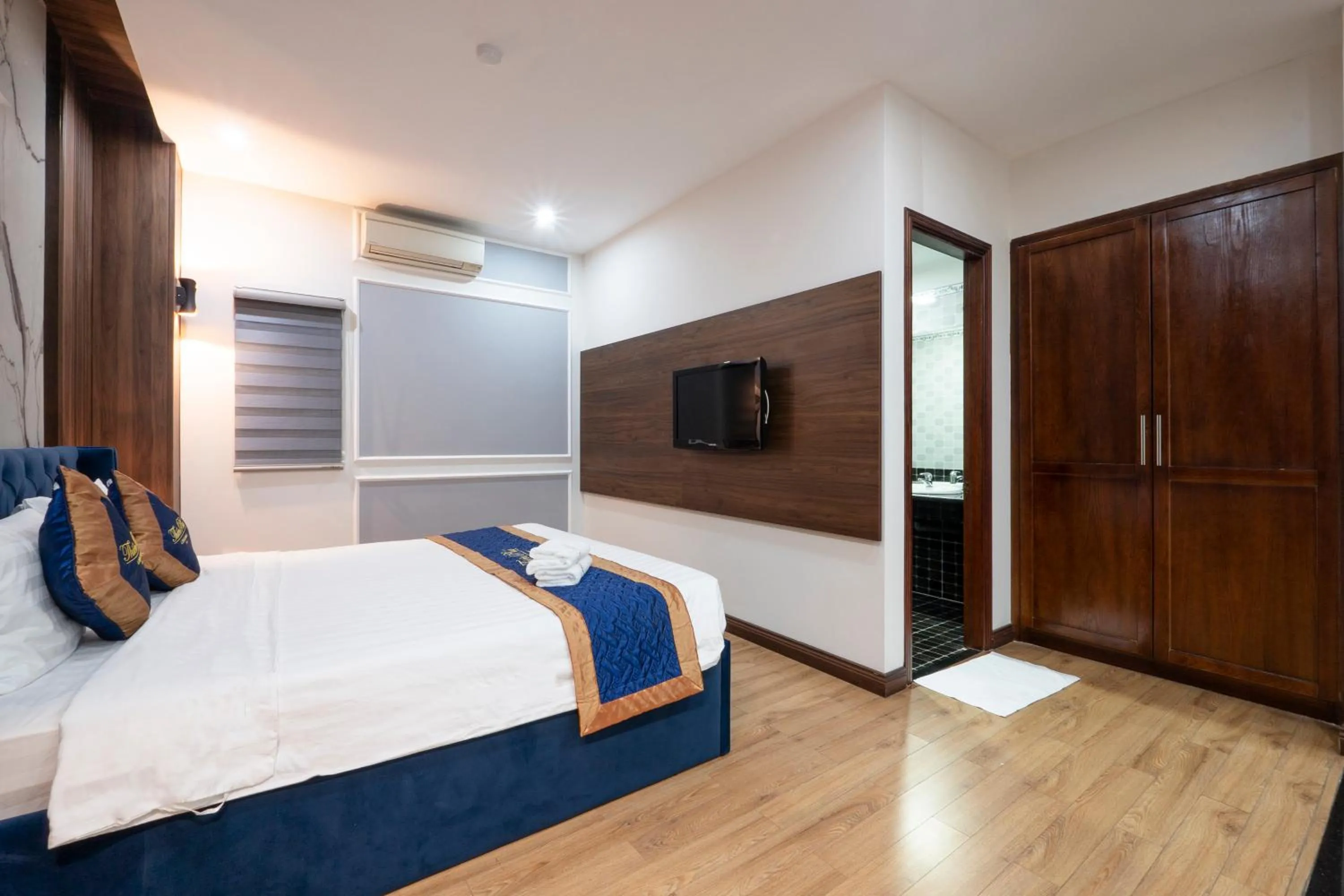 Bedroom, Bed in Thien Phu Logia Hotel
