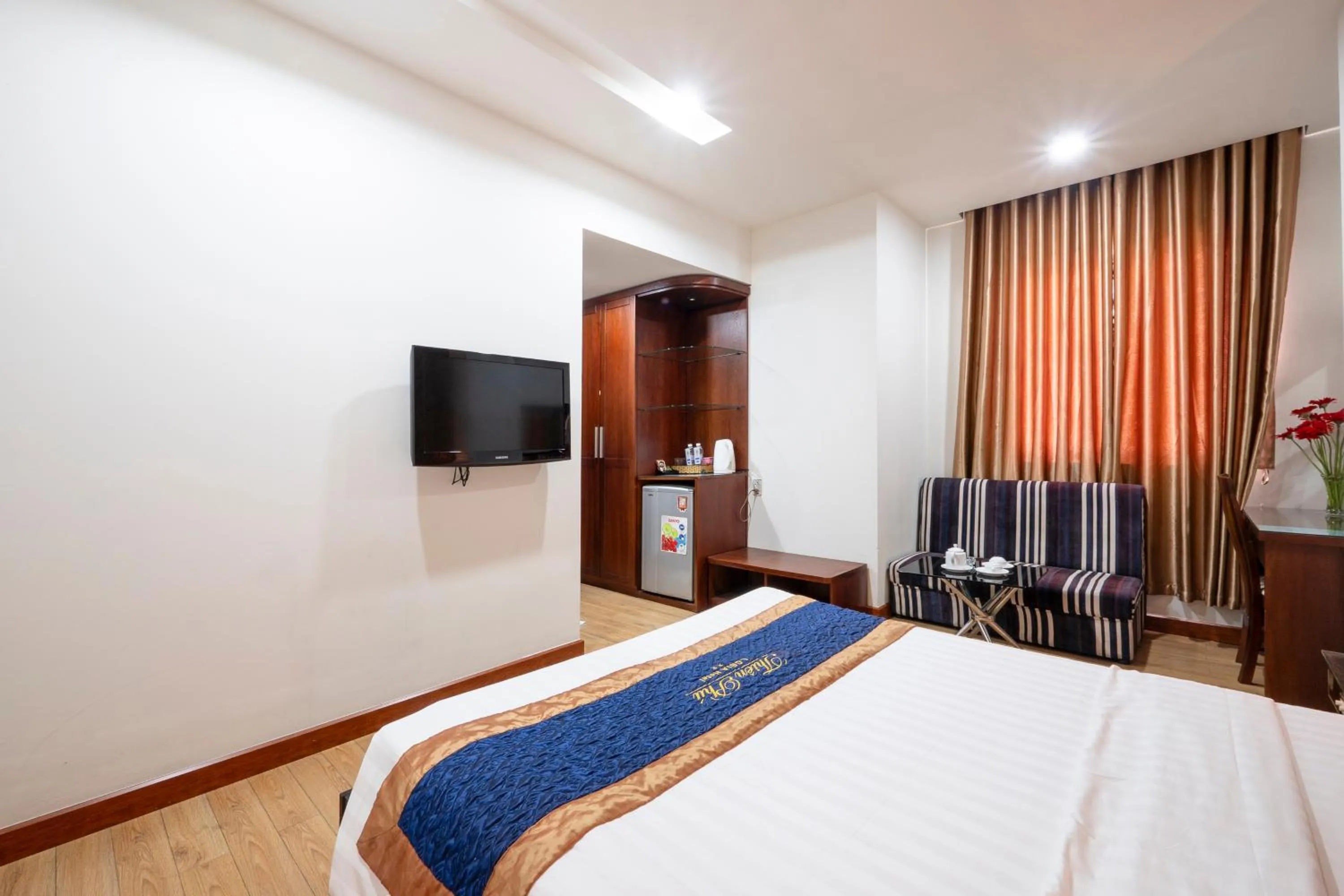 TV and multimedia, Bed in Thien Phu Logia Hotel