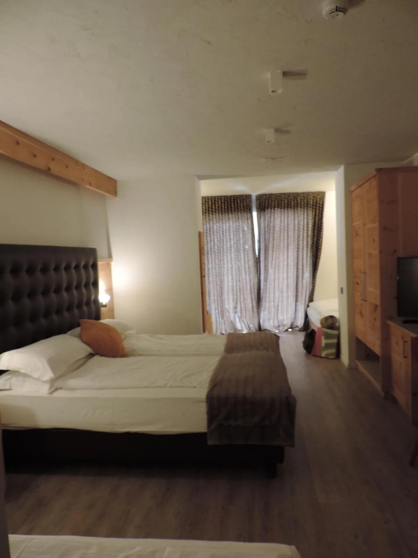 Bed in Hotel Scoiattolo