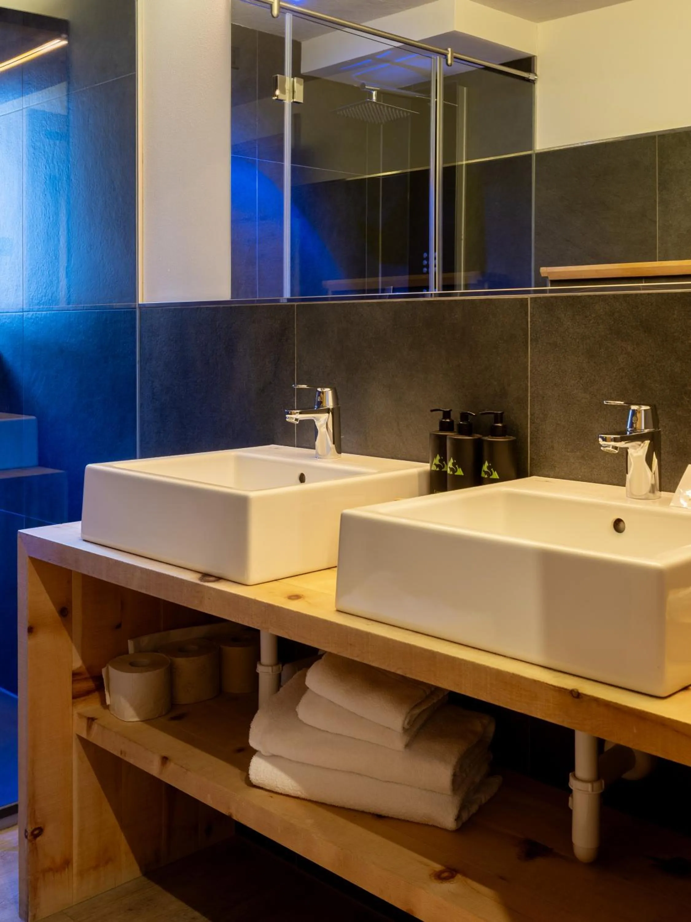 Bathroom in Hotel Scoiattolo