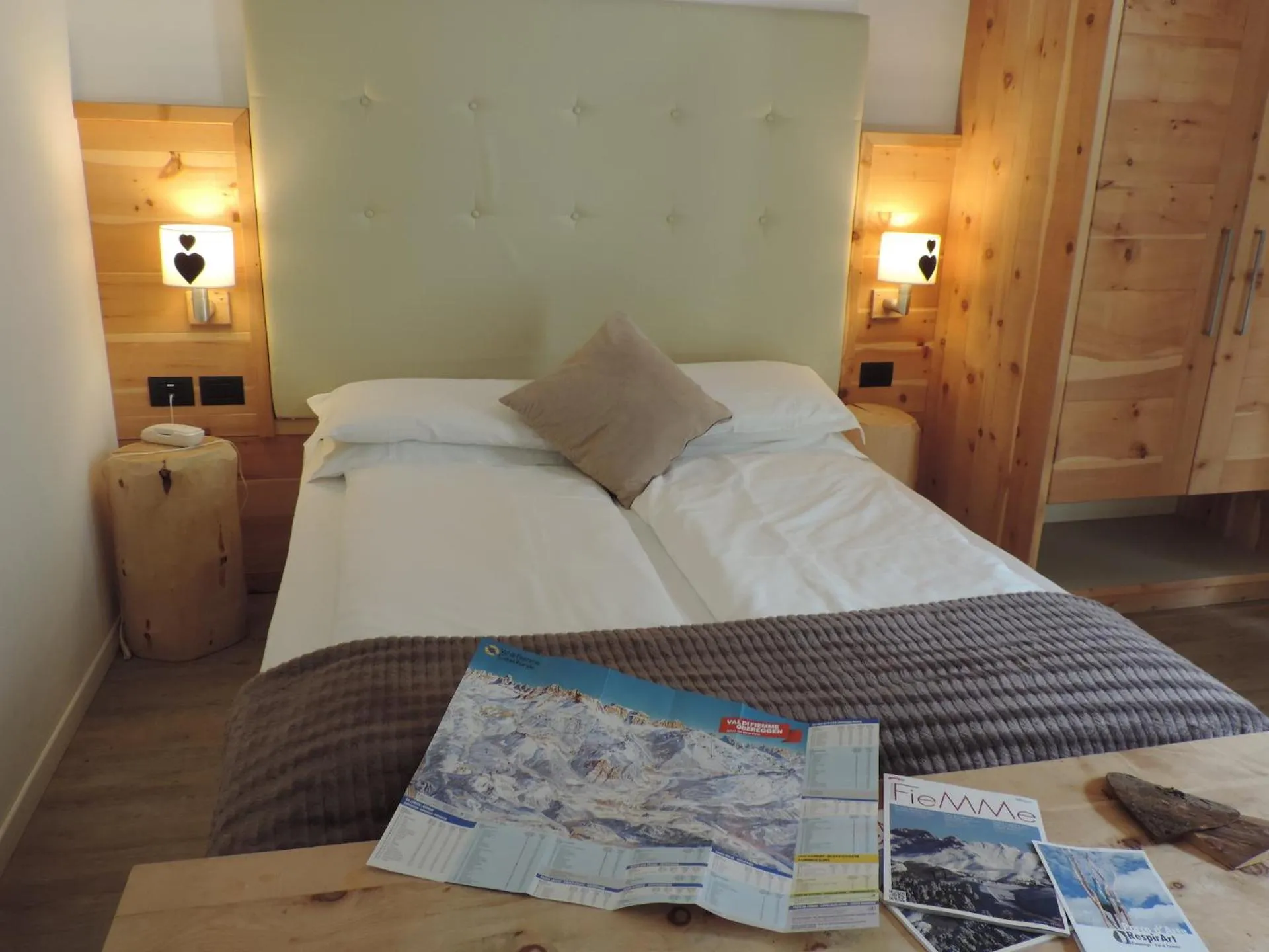 Bed in Hotel Scoiattolo