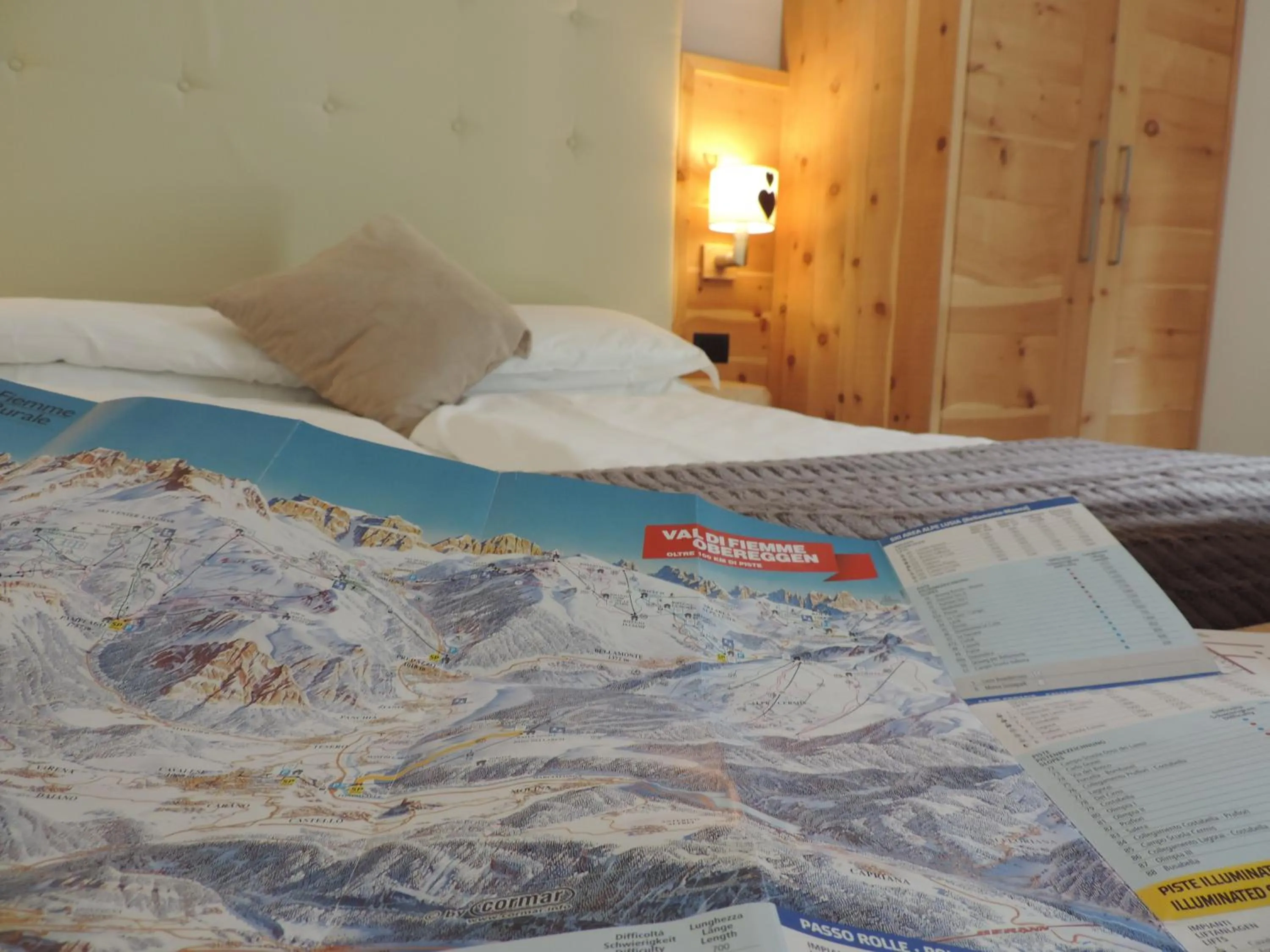 Bed in Hotel Scoiattolo