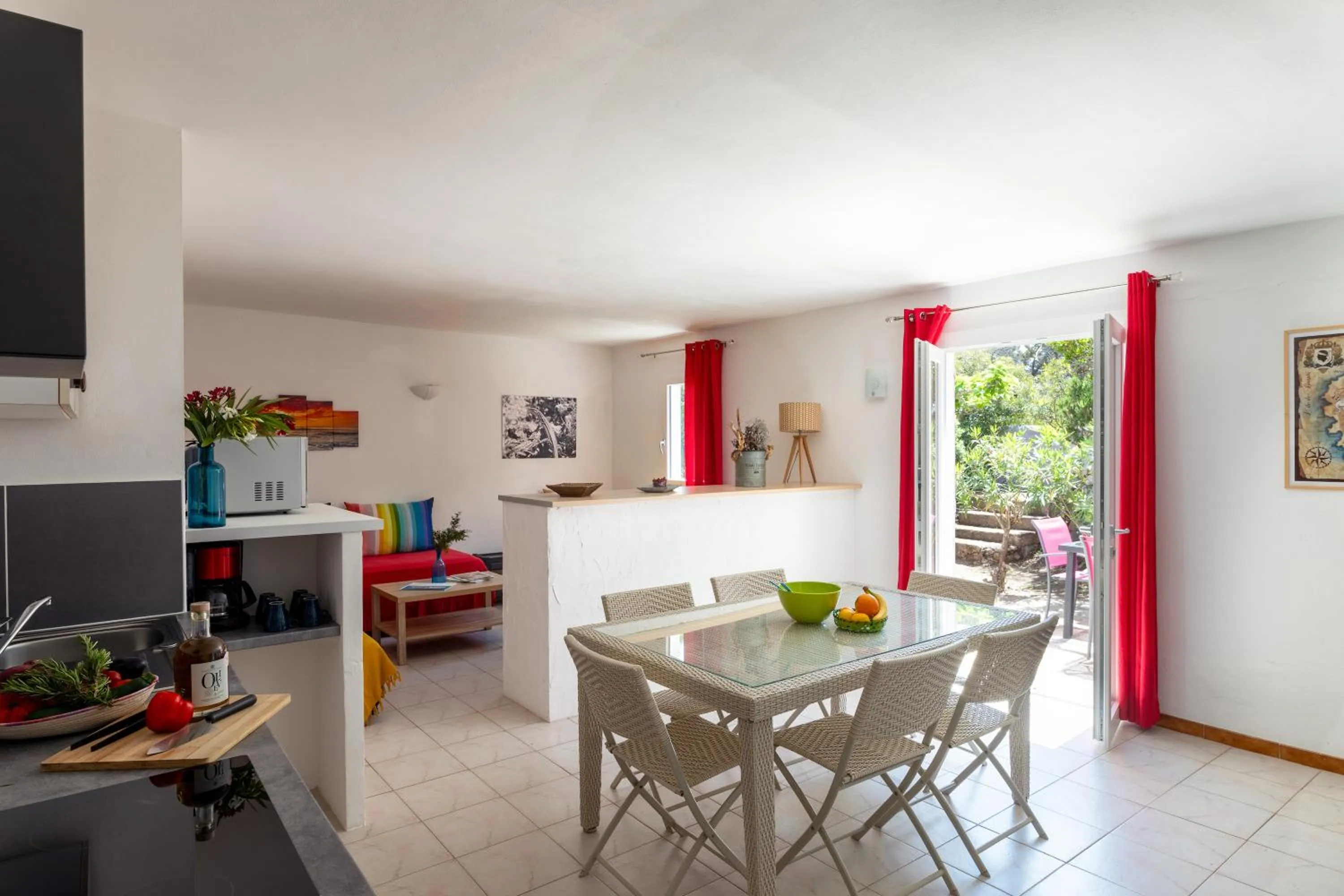 Kitchen or kitchenette in Domaine Bocca di Feno