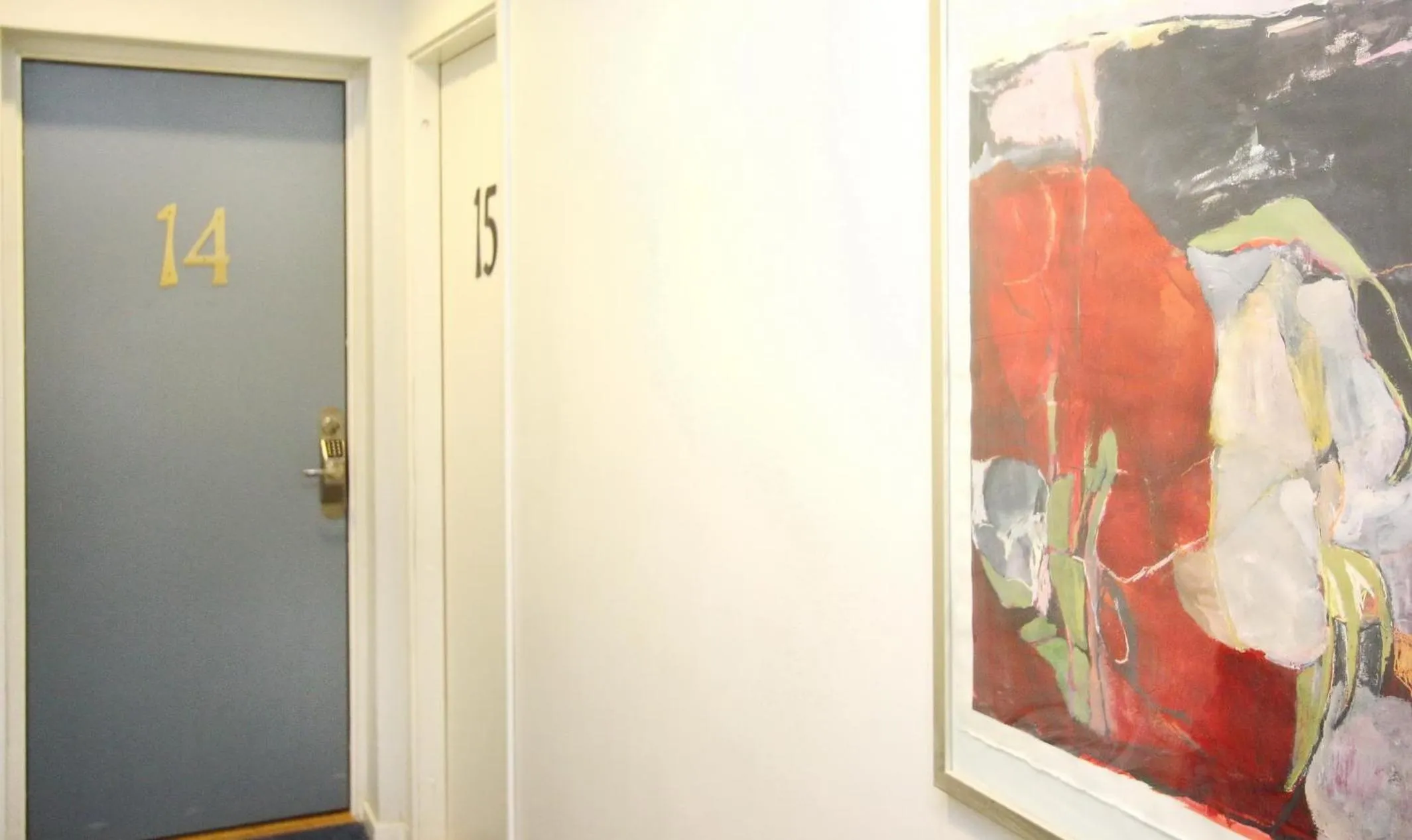 Single Bed in Female Dormitory Room in Rut & Ragnars Vandrarhem