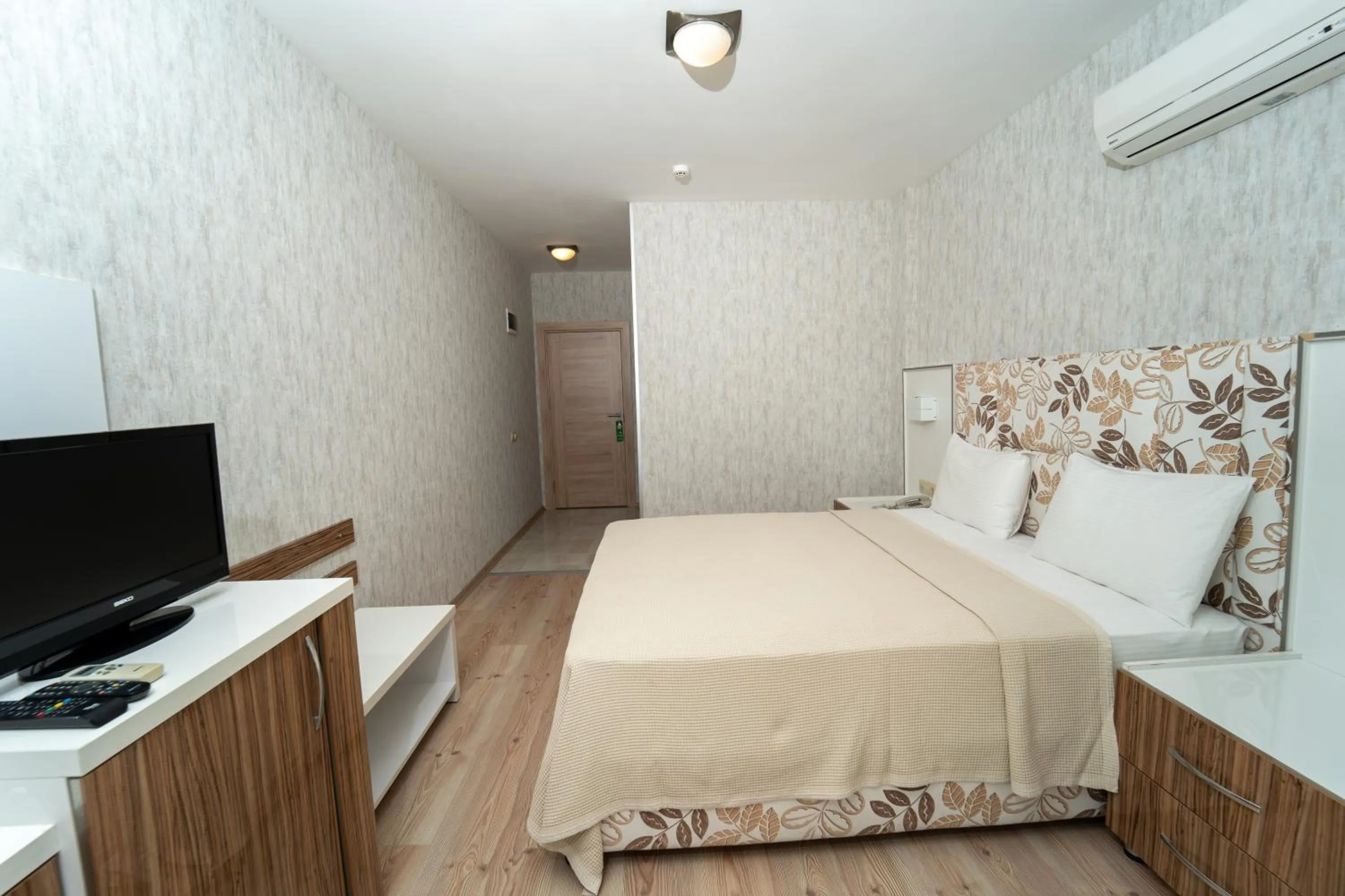 Bed in Twins Hotel Çeşme