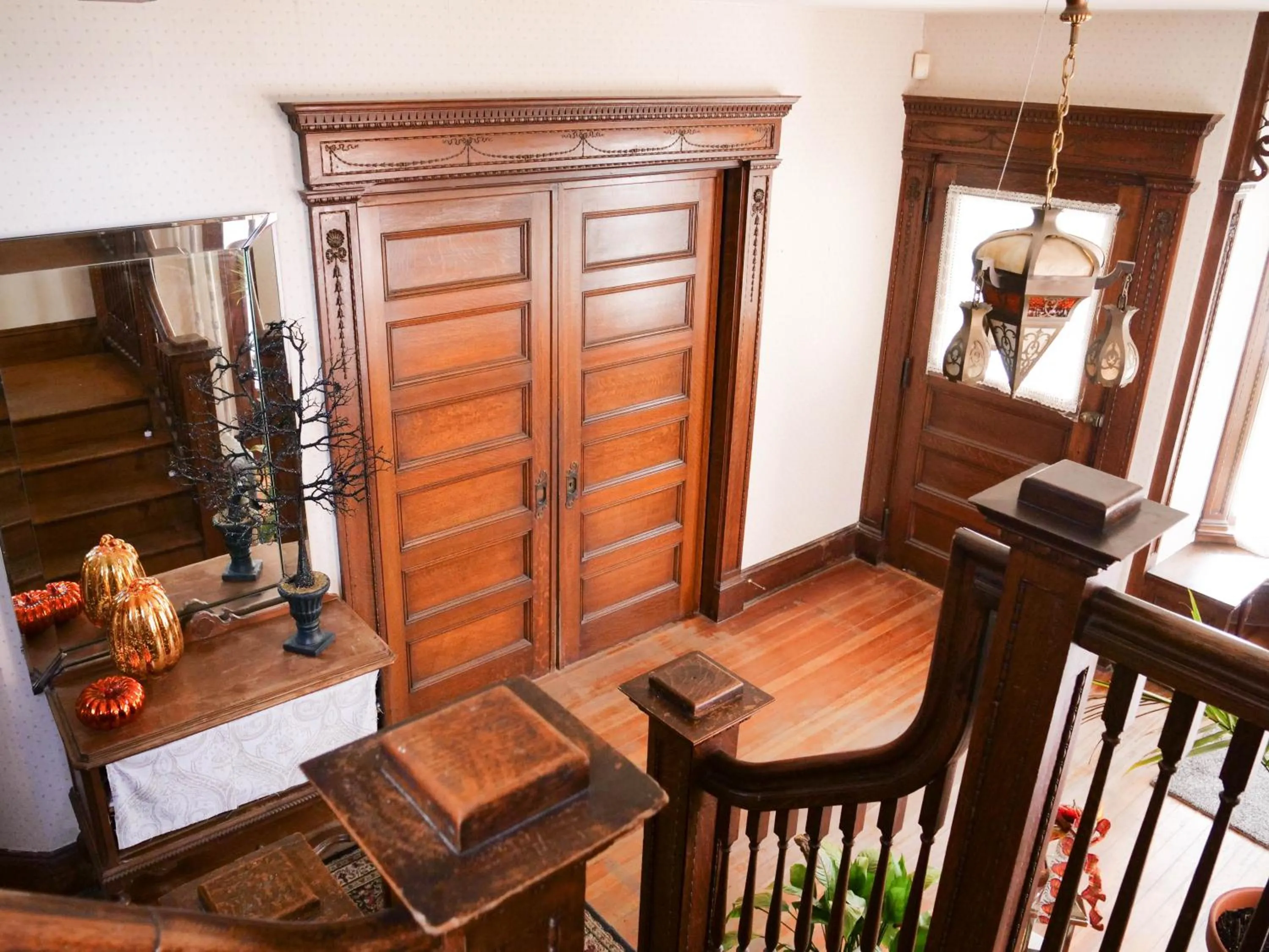 Facade/entrance in Shadowcrest