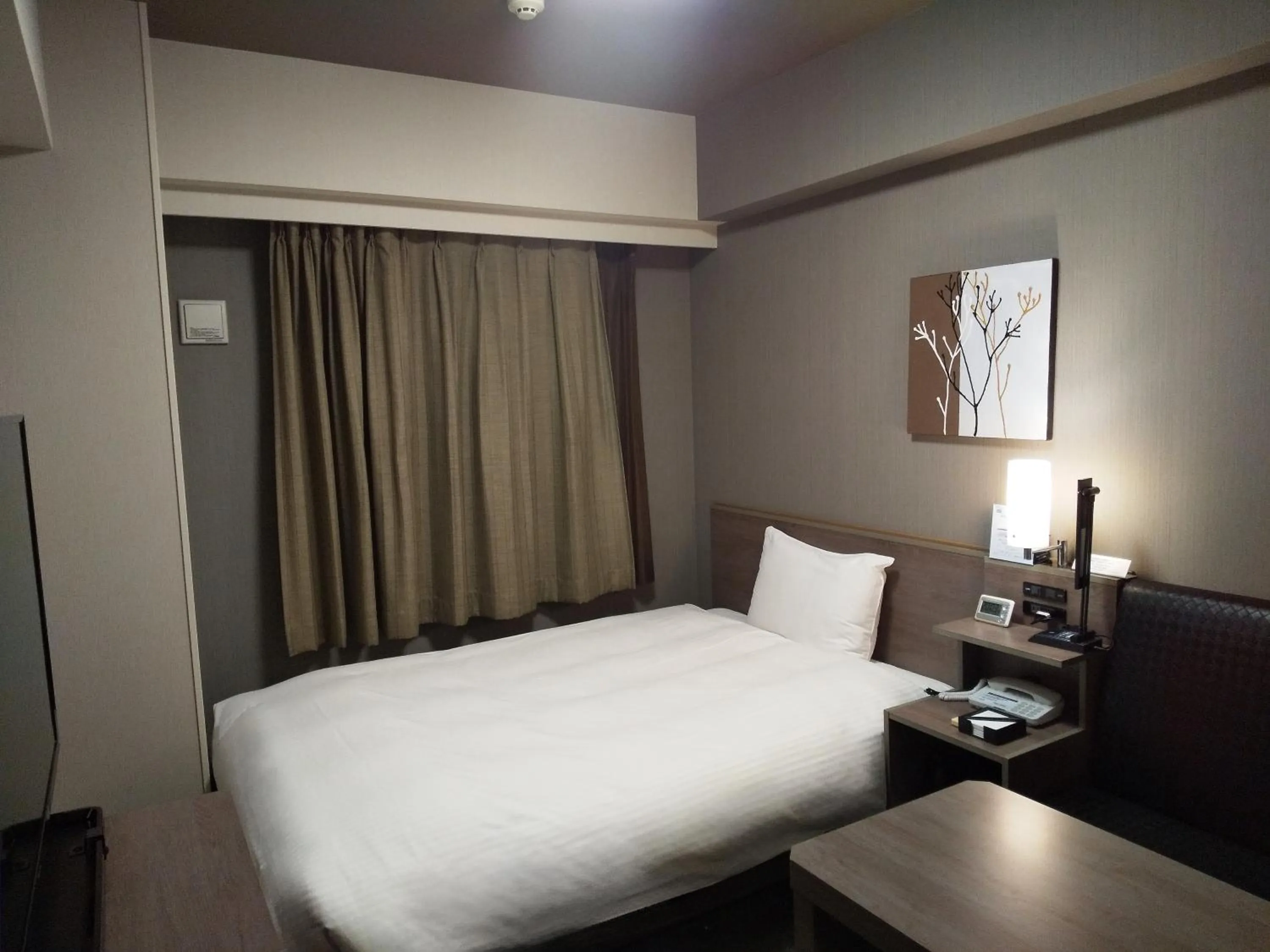 Photo of the whole room, Bed in Hotel Route-Inn Ishioka