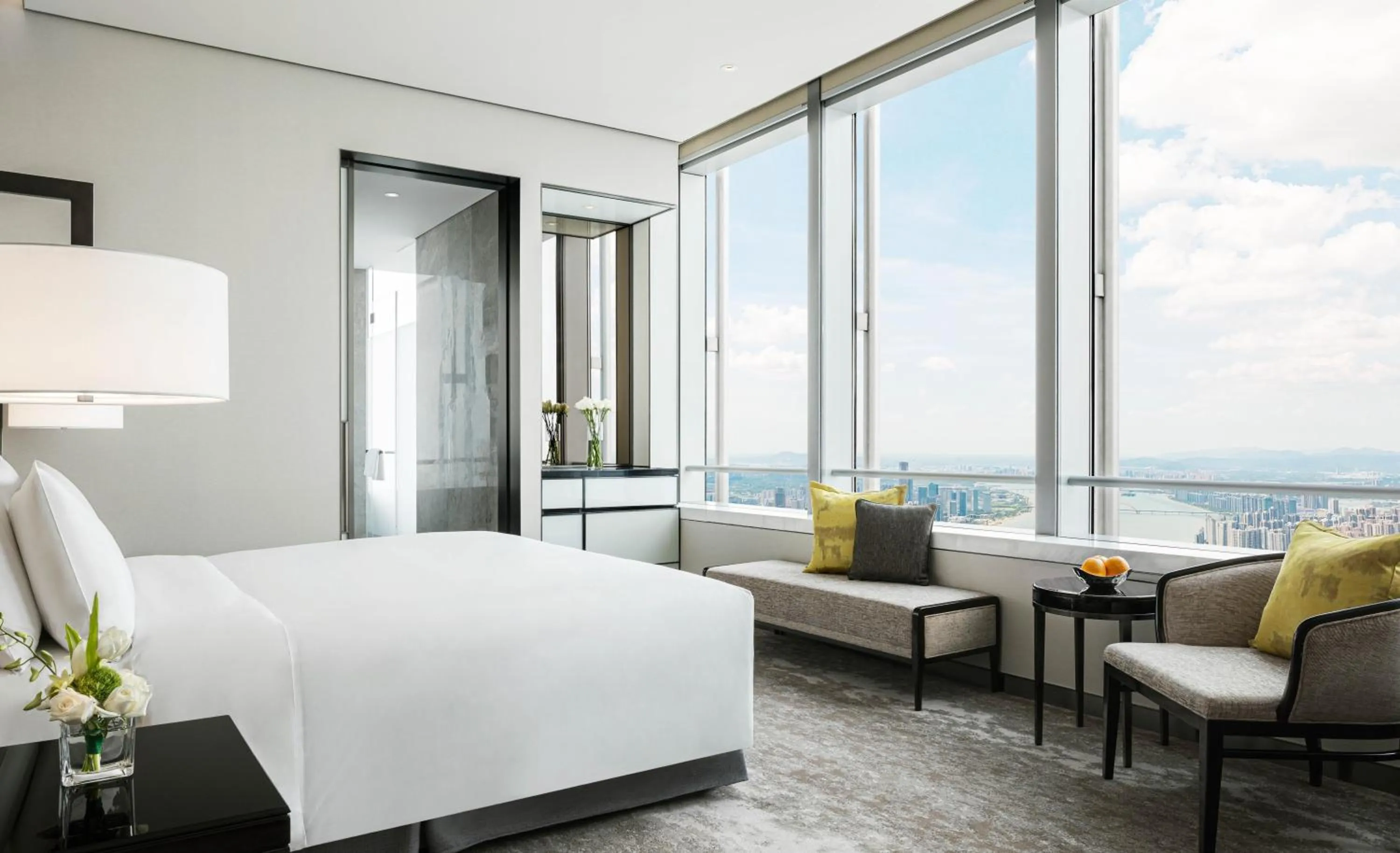 Photo of the whole room, Bed in Niccolo Changsha