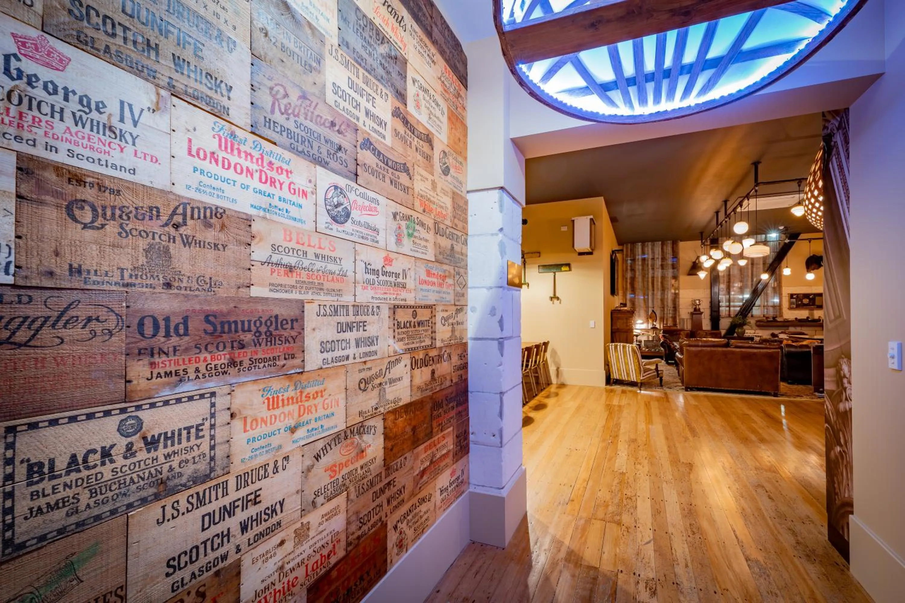 Decorative detail in Poshtel