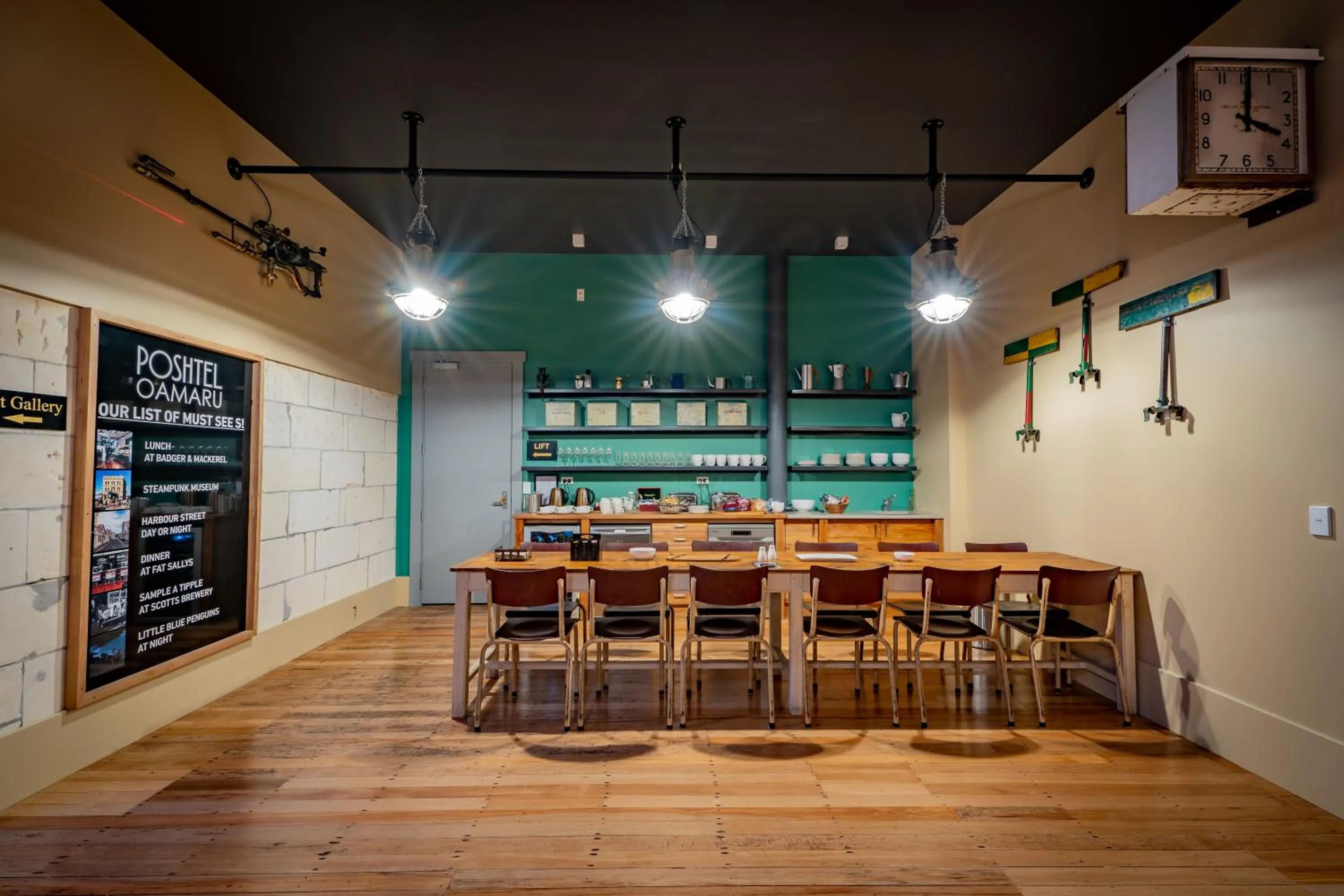 Communal kitchen in Poshtel