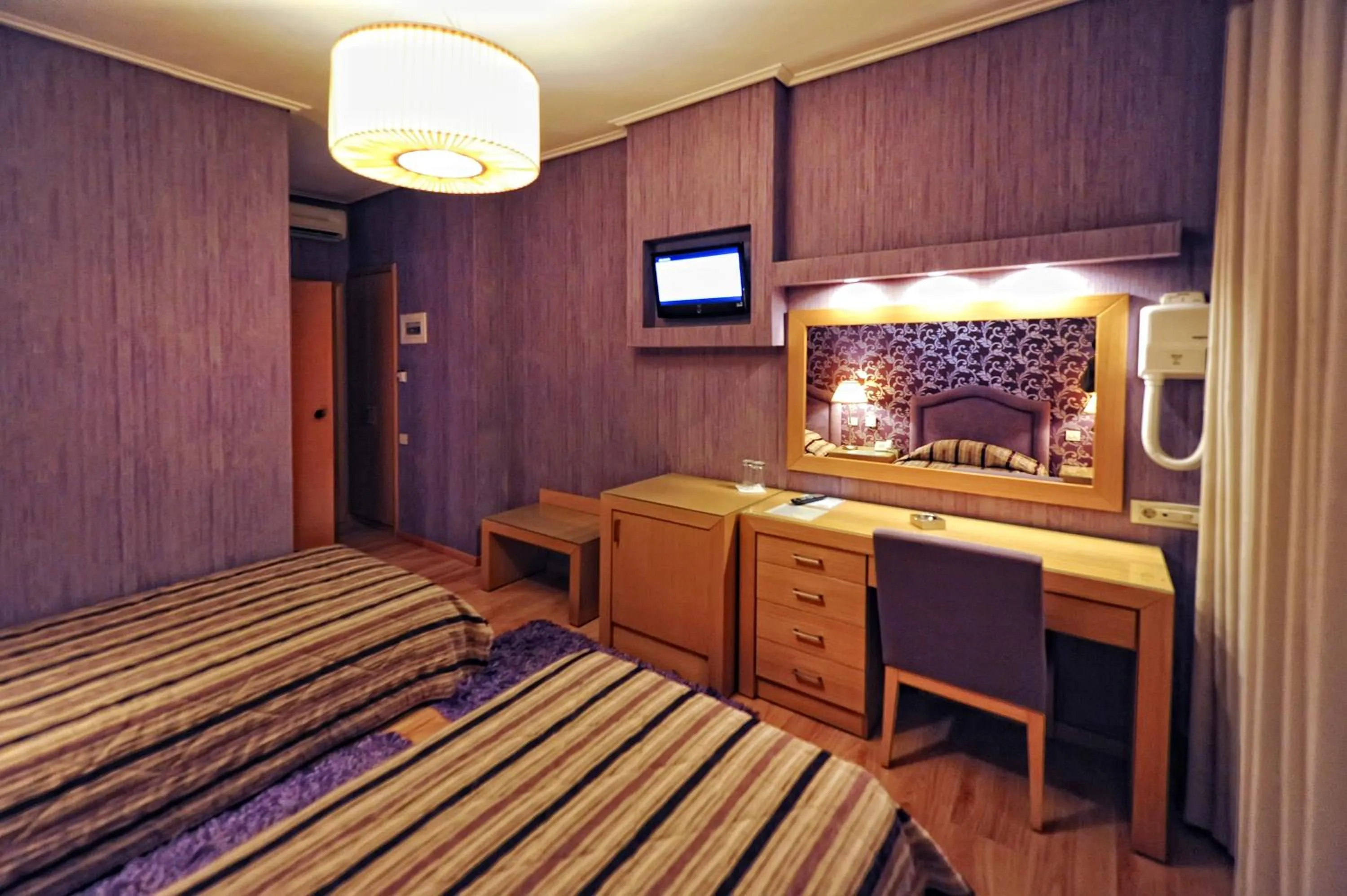 Bedroom, Bed in Haikos Hotel