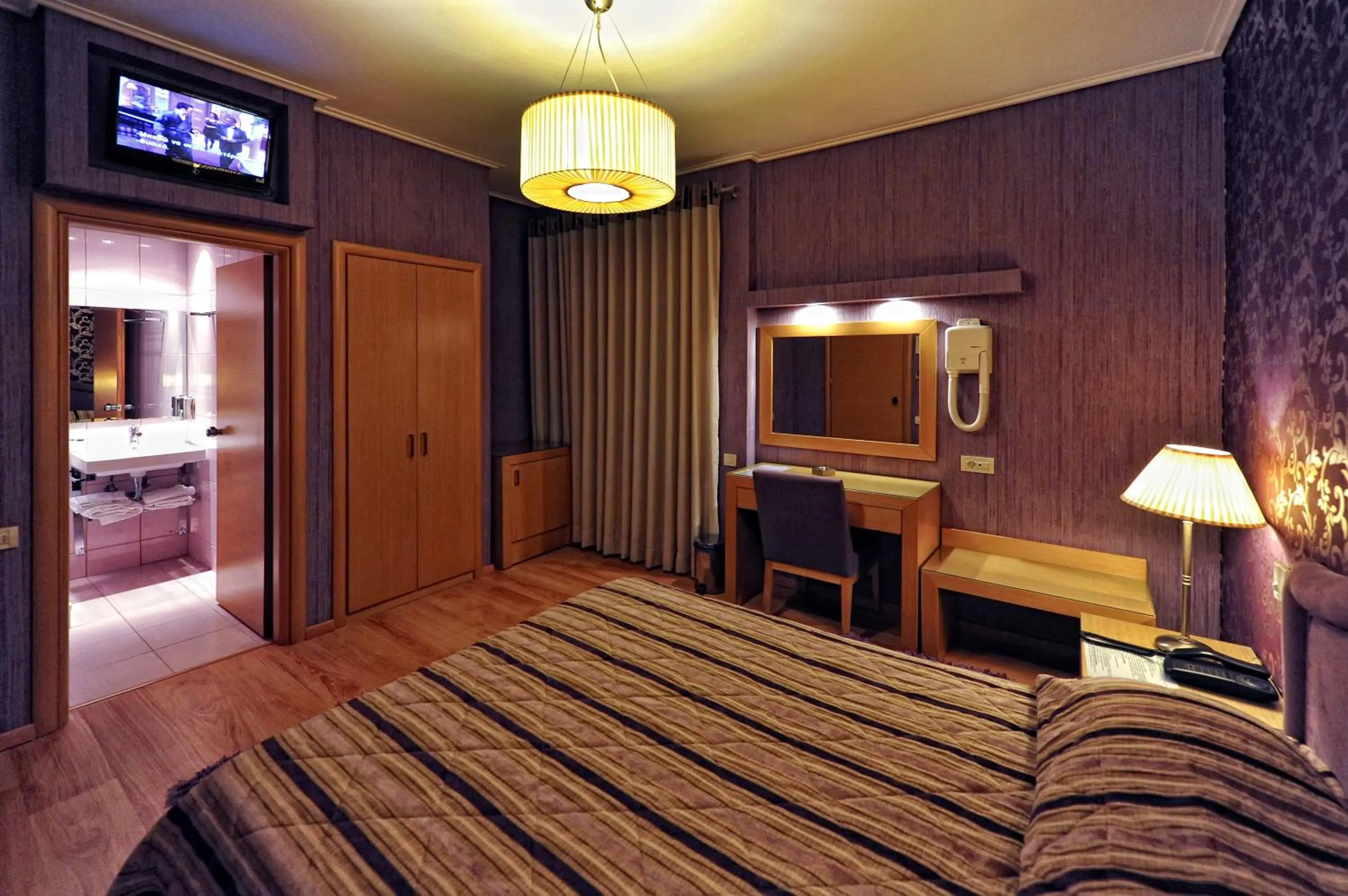 Photo of the whole room, Bed in Haikos Hotel