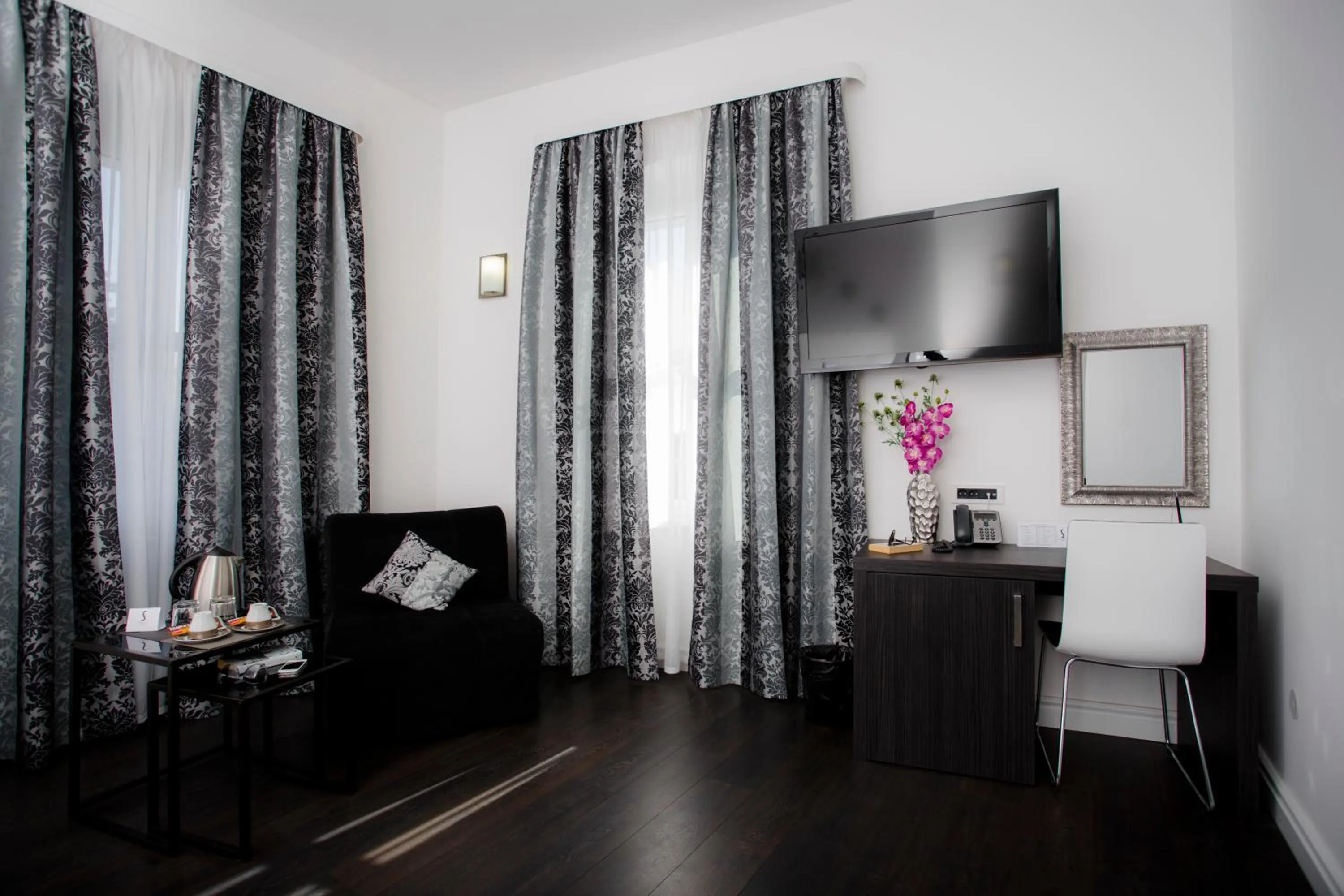 TV and multimedia in Sleep Split