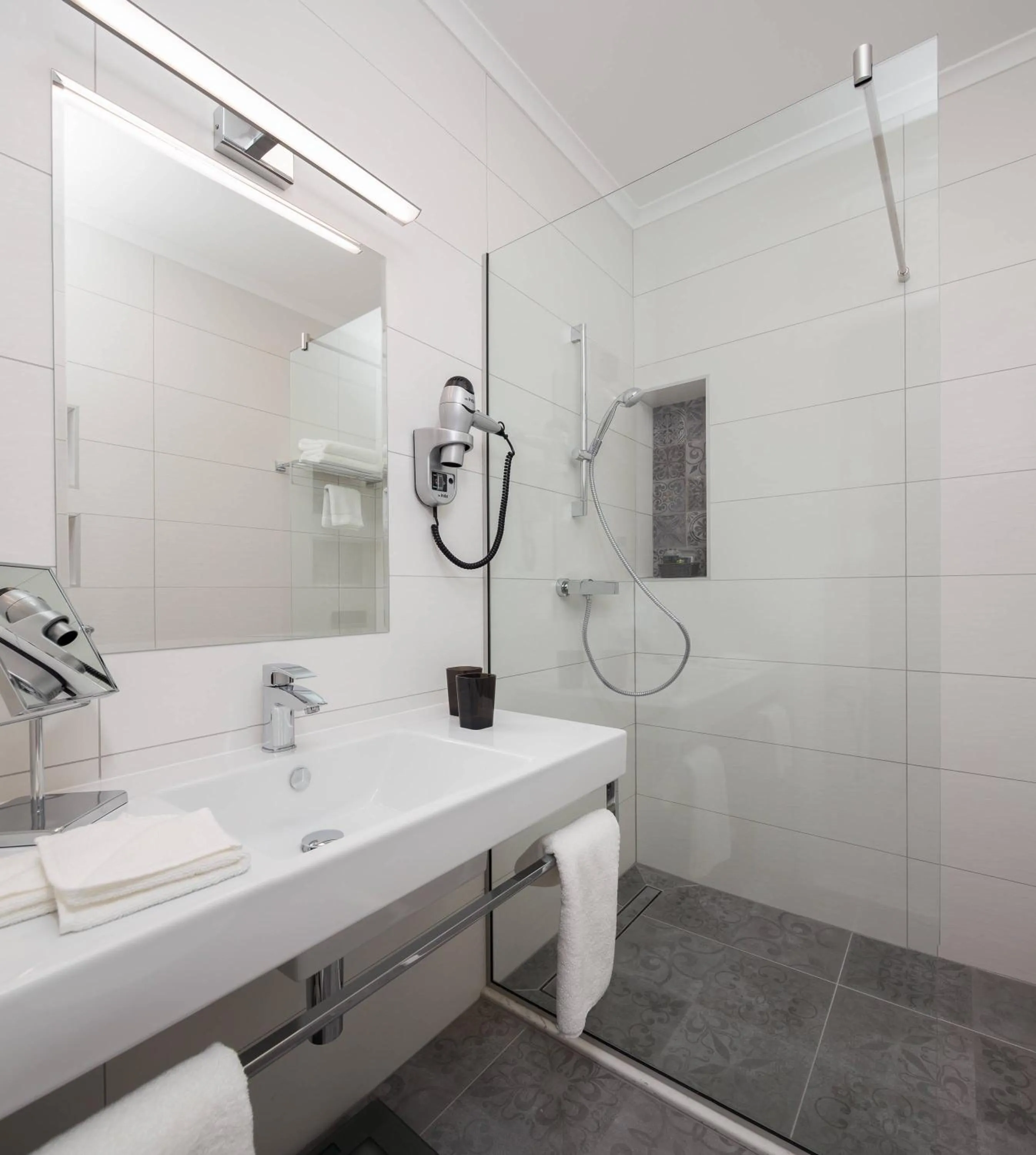 Bathroom in Sleep Split