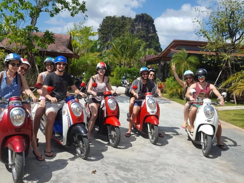 Baannai Lake View Resort