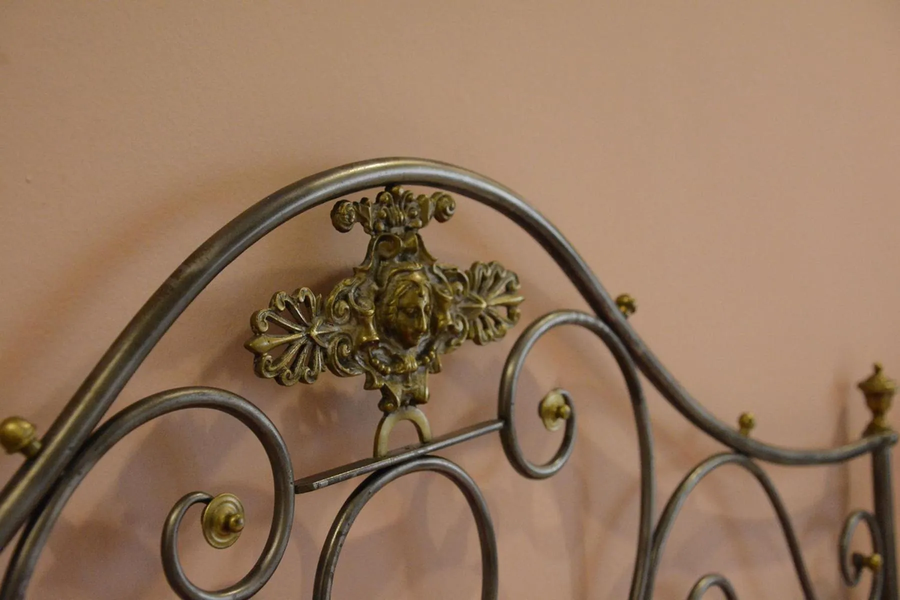 Decorative detail in Alvaro Residencia