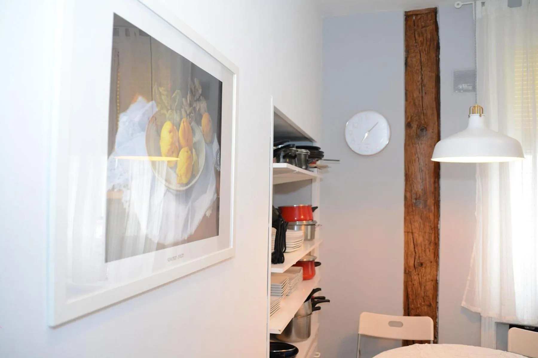 Communal kitchen in Alvaro Residencia