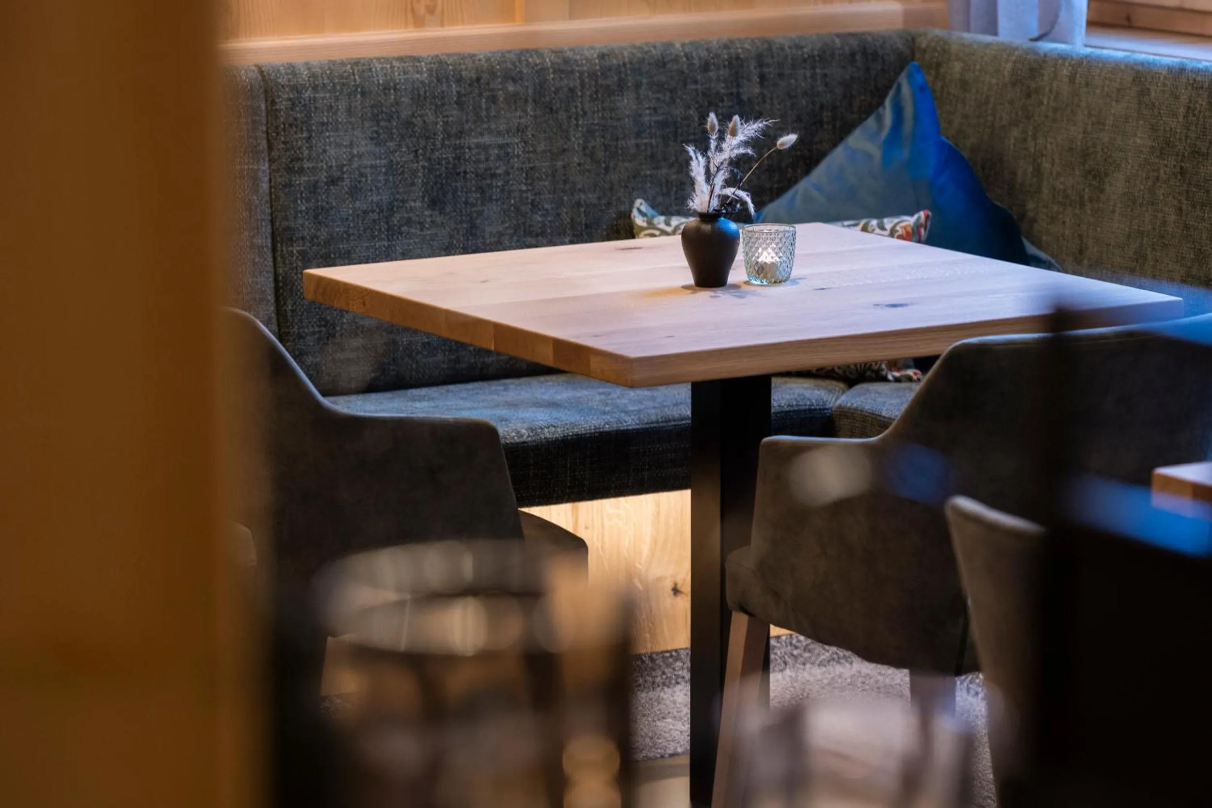 Restaurant/places to eat in Sepp & Hannis Suiten im Dorf