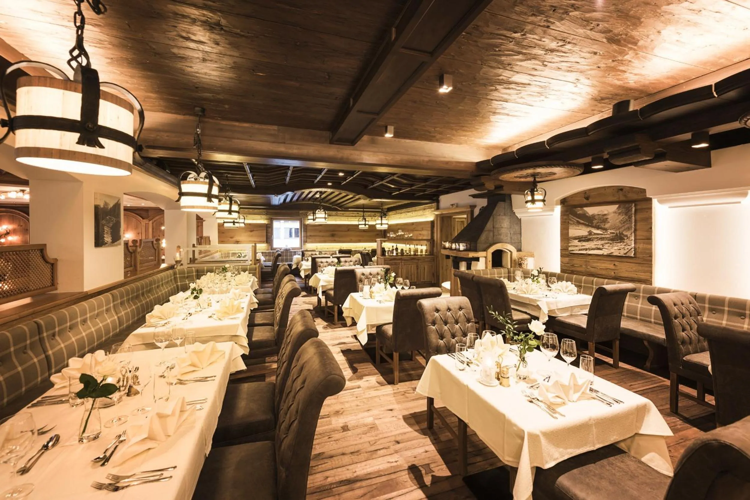 Restaurant/places to eat in Sepp & Hannis Suiten im Dorf