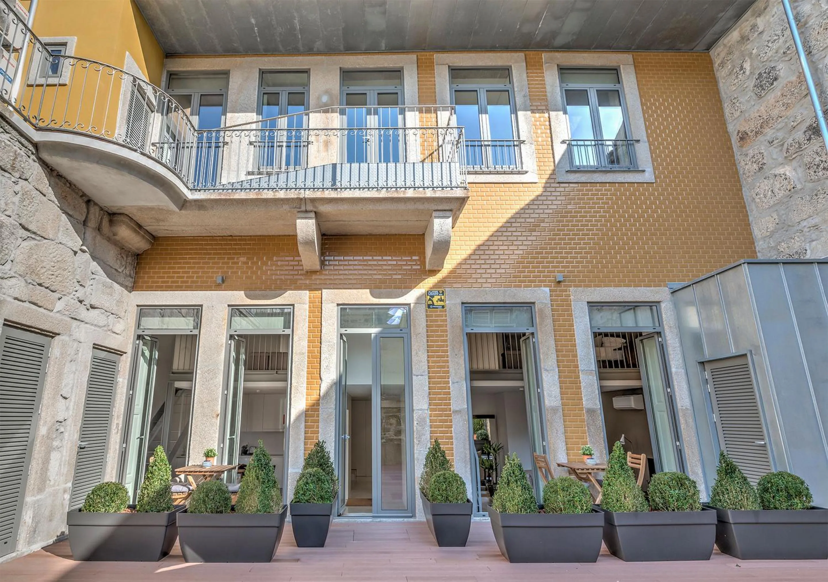 Property building in UMA Santa Catarina - Pool & Fitness, Adults Only