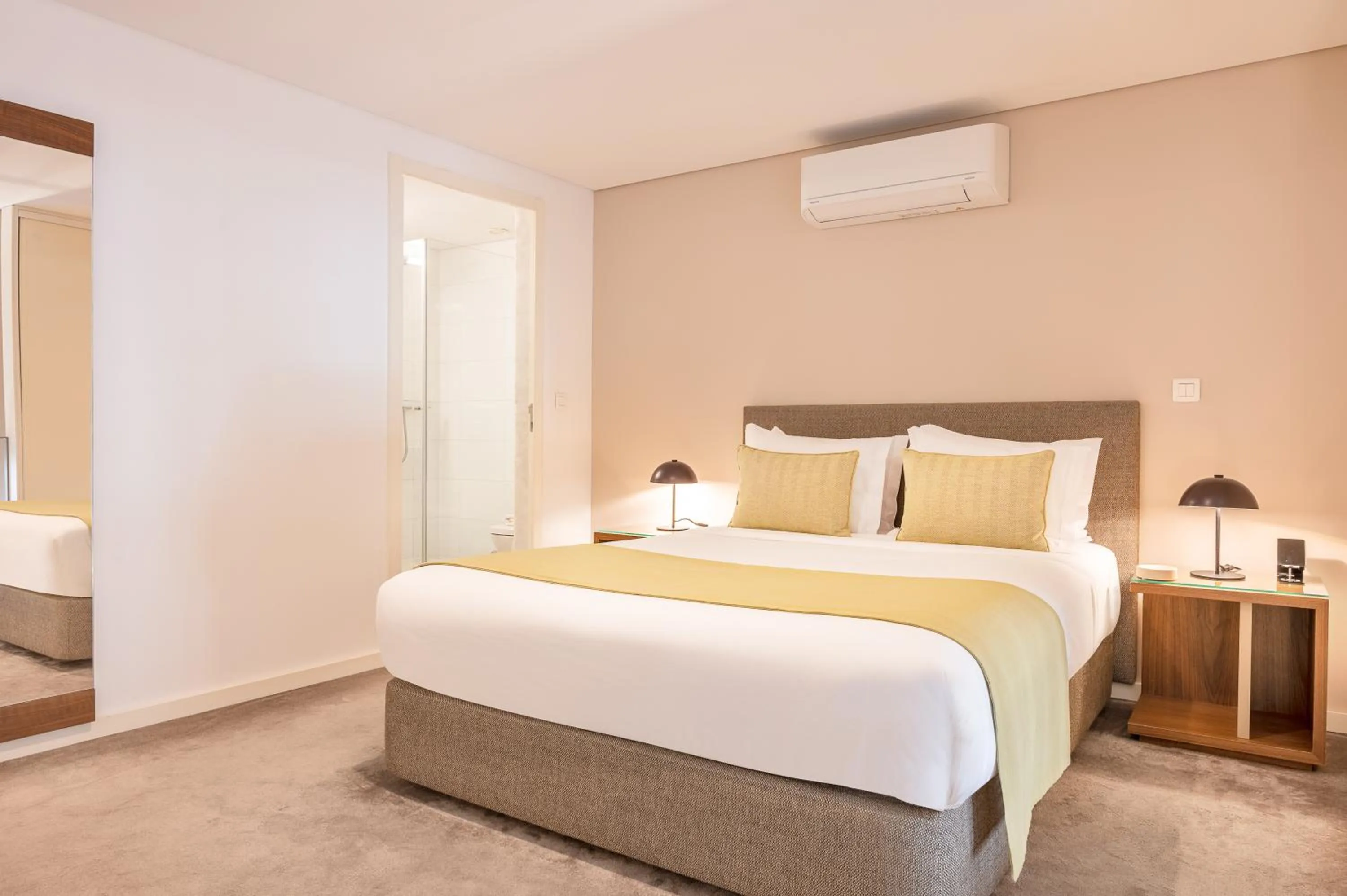 Bed in UMA Santa Catarina - Pool & Fitness, Adults Only