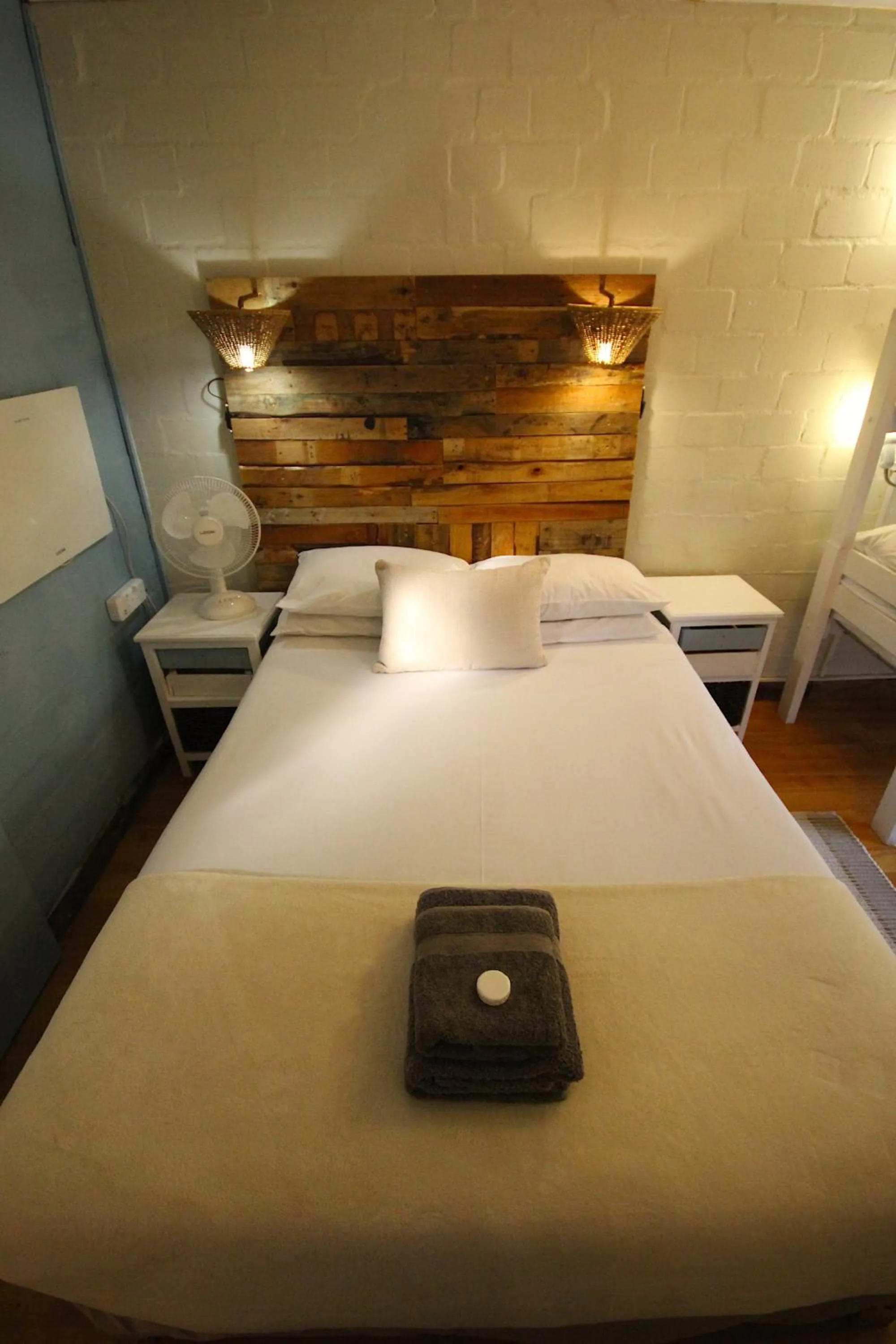 Bed in Saltycrax Backpackers and Surf Hostel