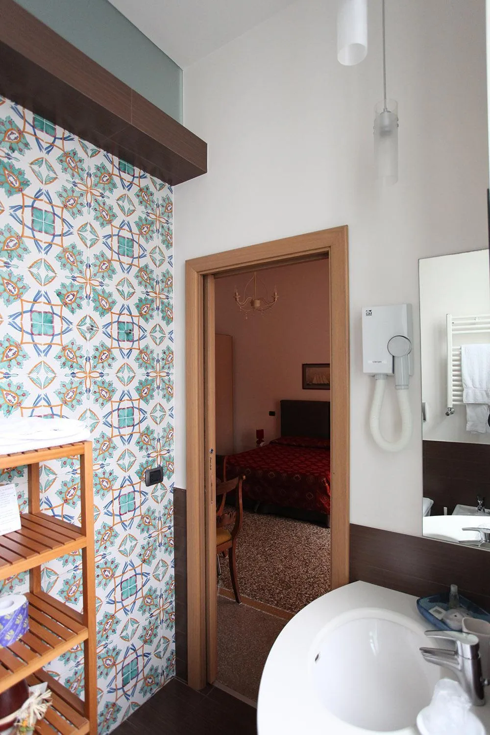 Bathroom, Bed in B&B Orsini 46