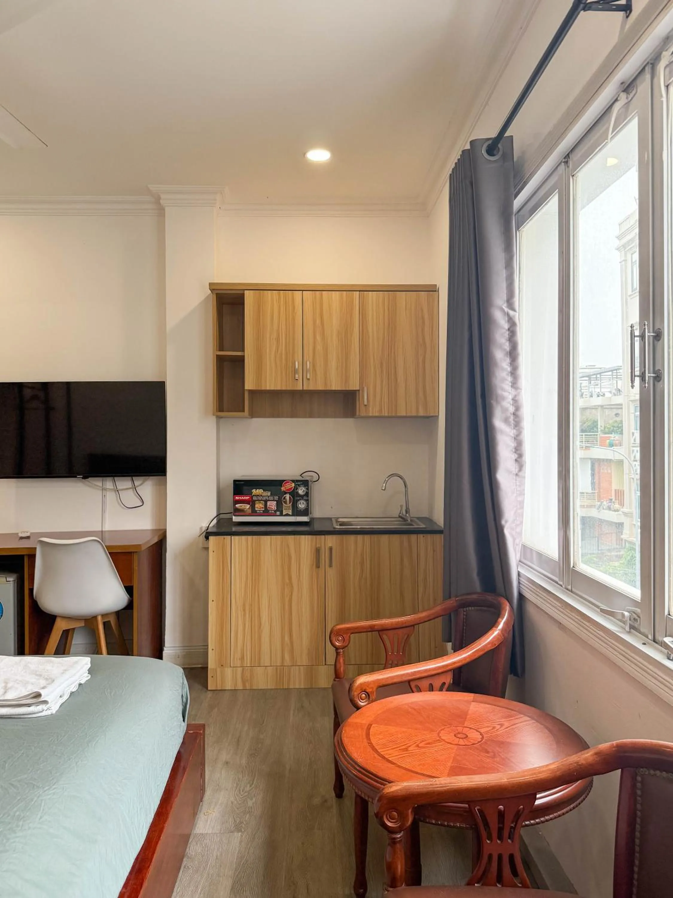 Bed in Hoang Long Son 2