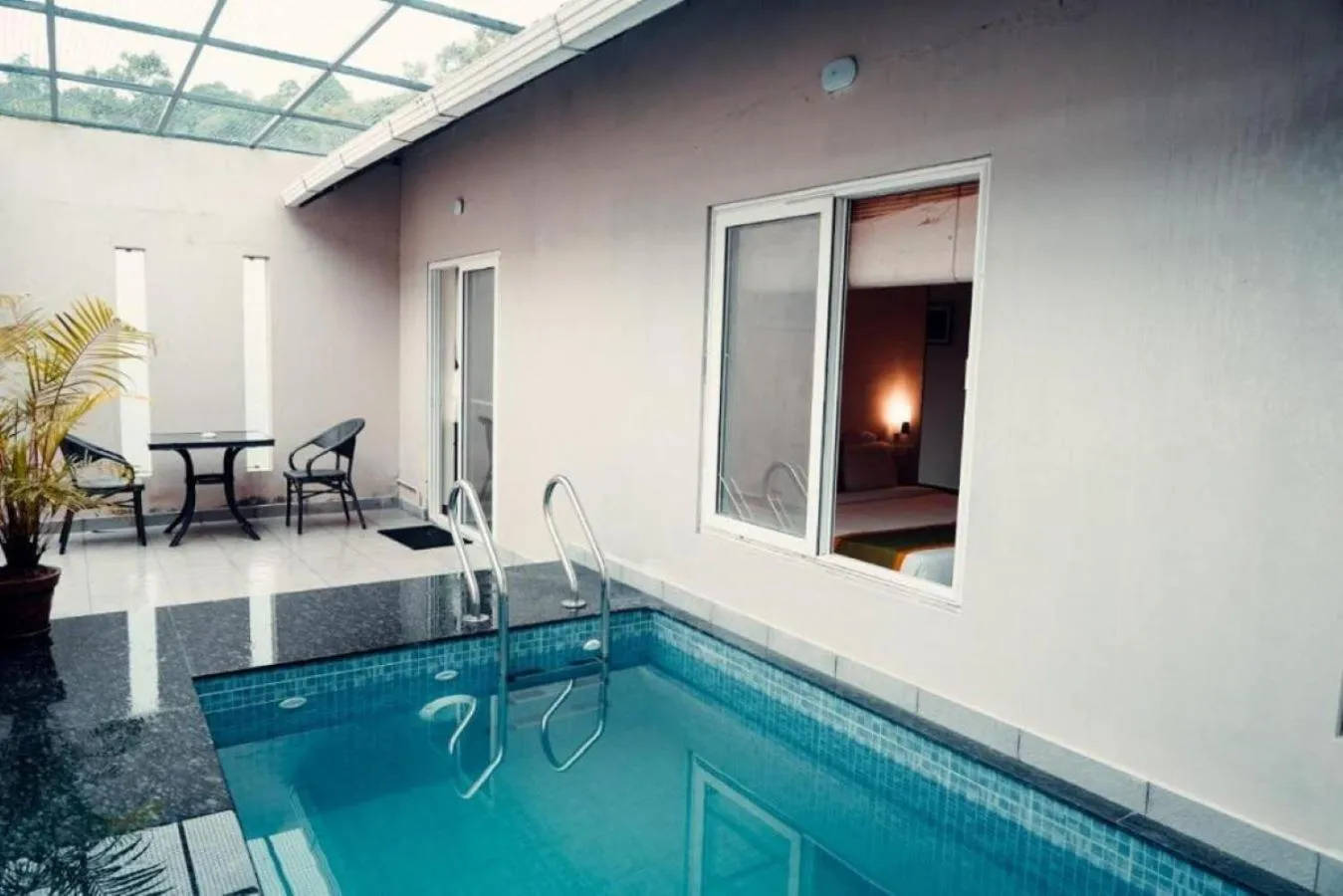 Swimming pool in Abad Brookside Wayanad