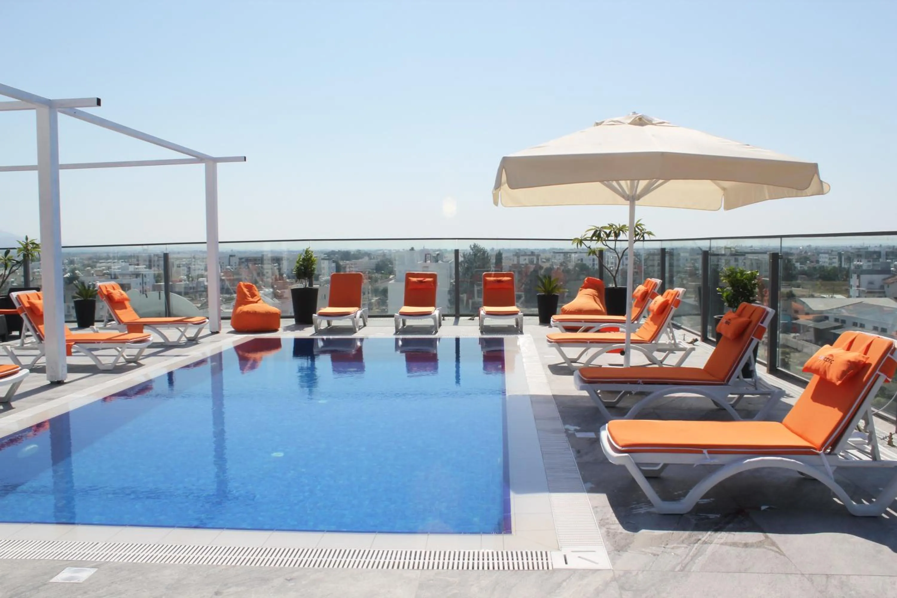 Swimming pool in Sky Roof Hotel