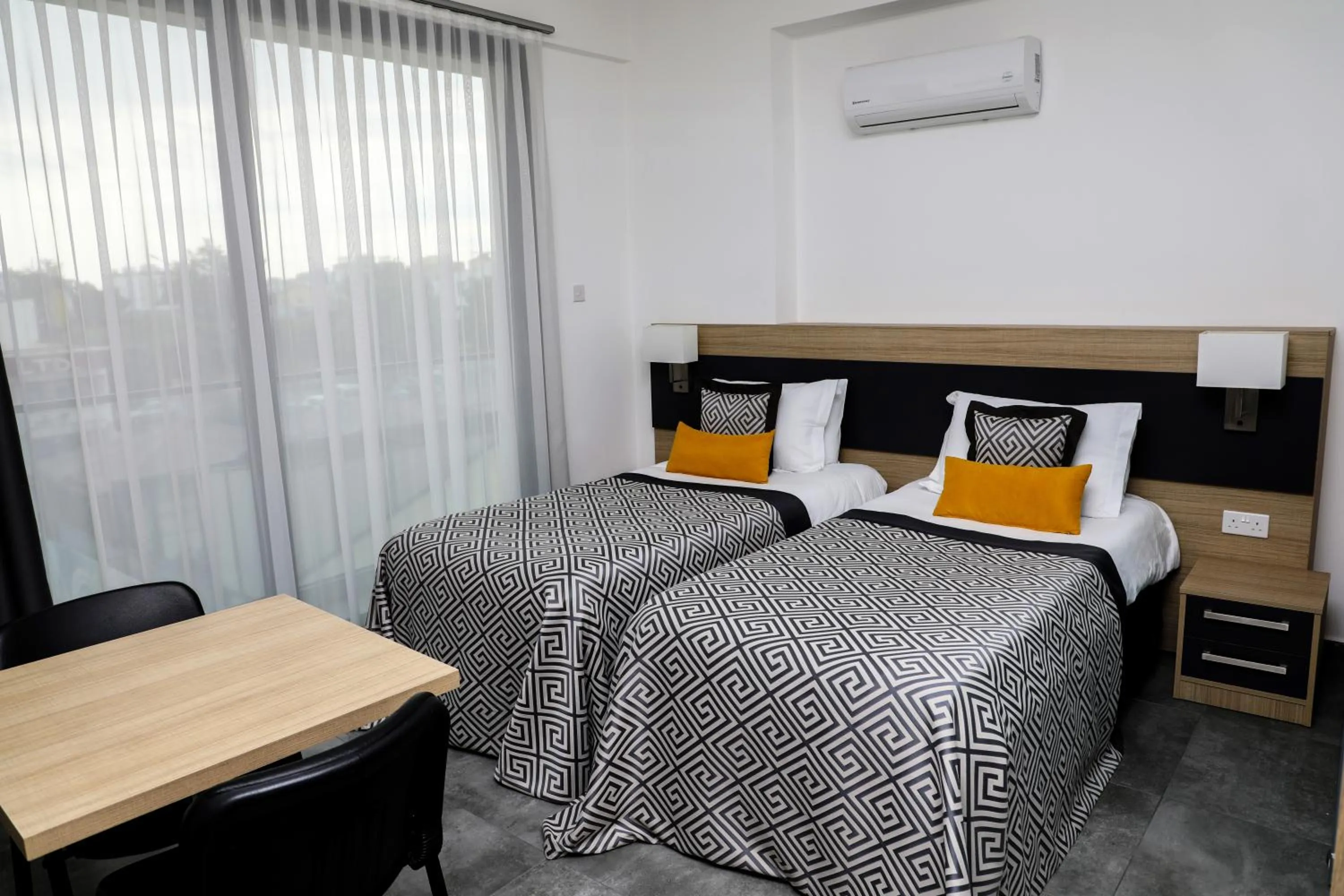 Bed in Sky Roof Hotel