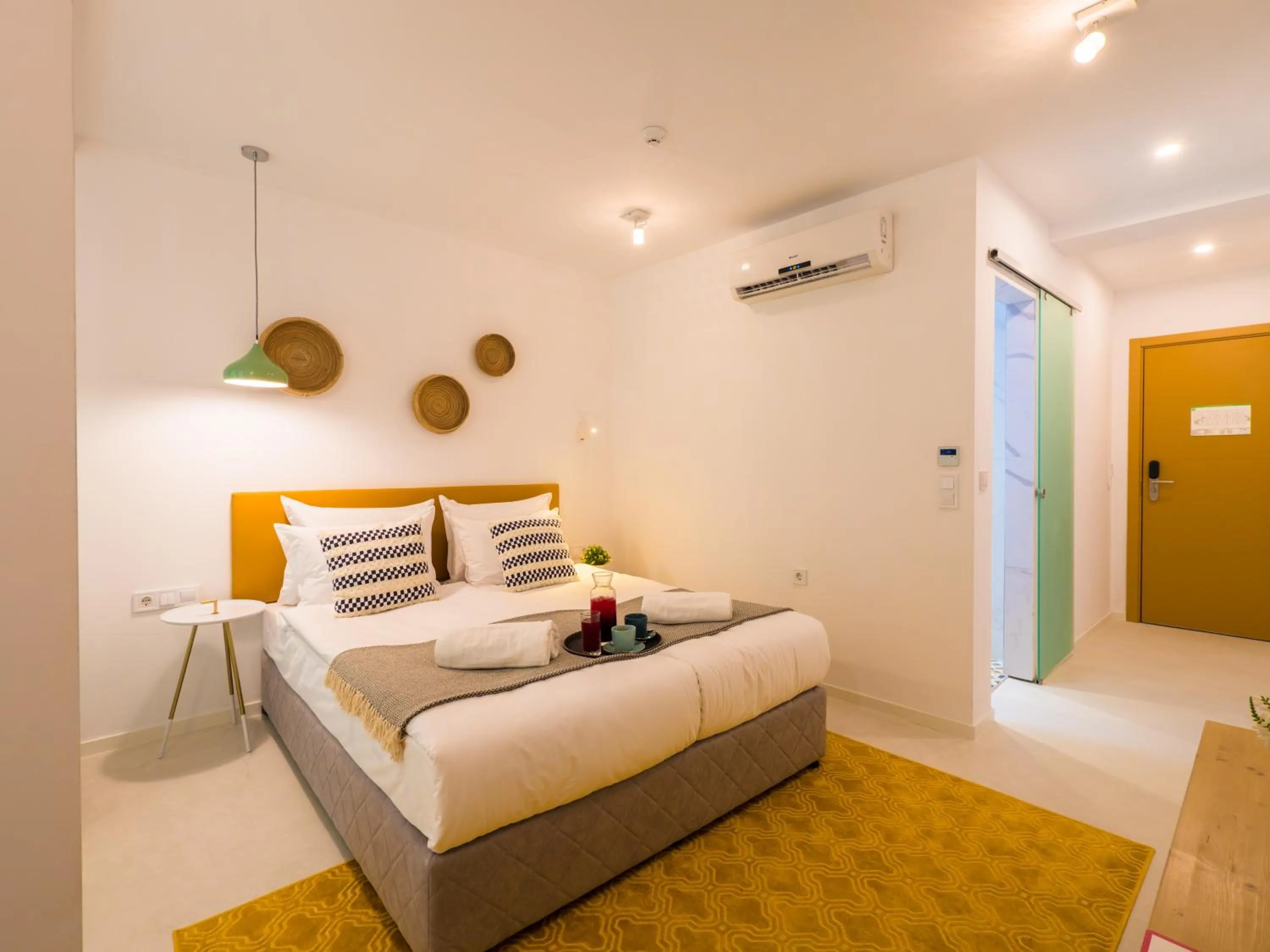 Bed in ibis Styles Golden Sands Roomer Hotel