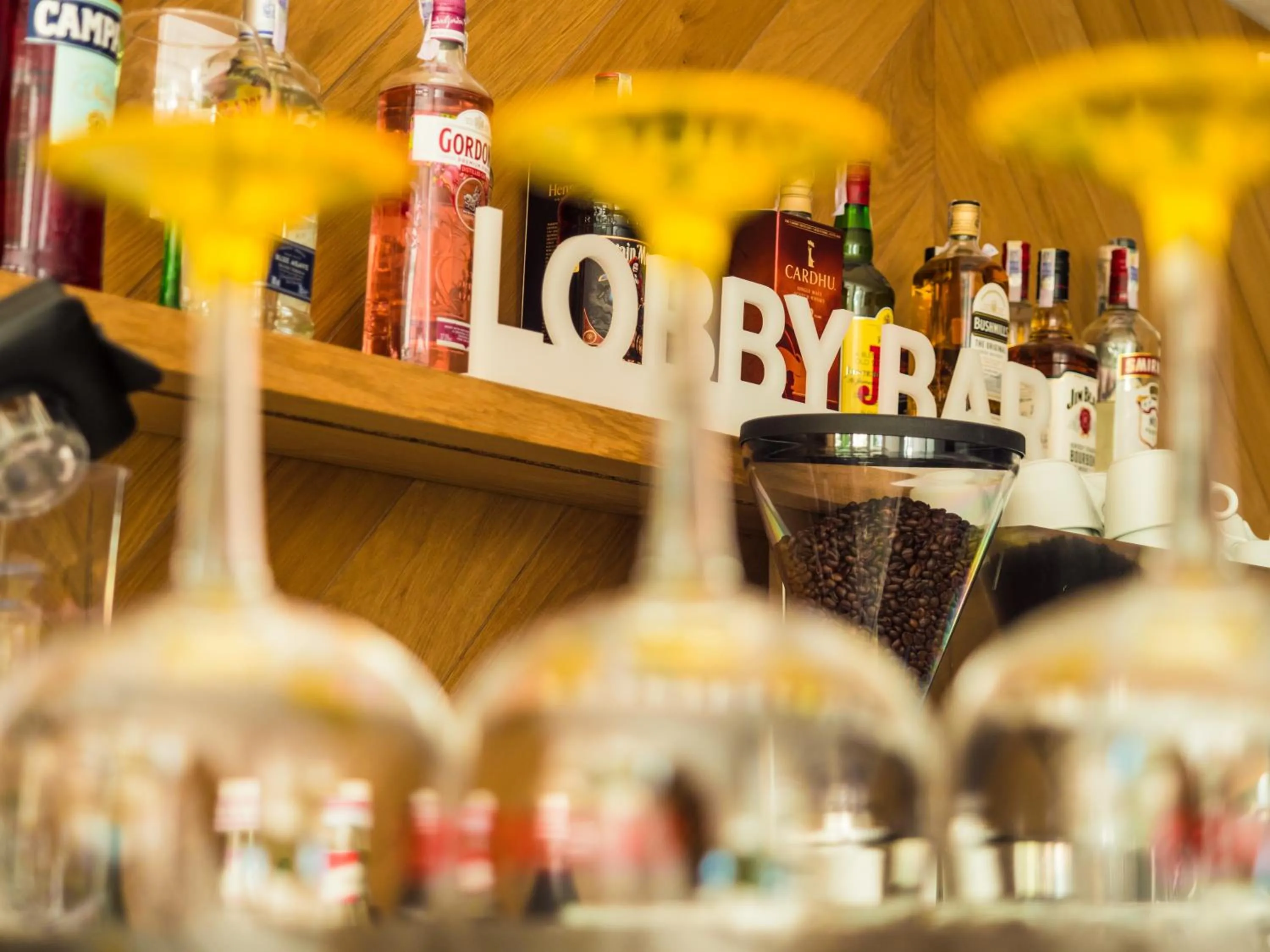 Restaurant/places to eat in ibis Styles Golden Sands Roomer Hotel