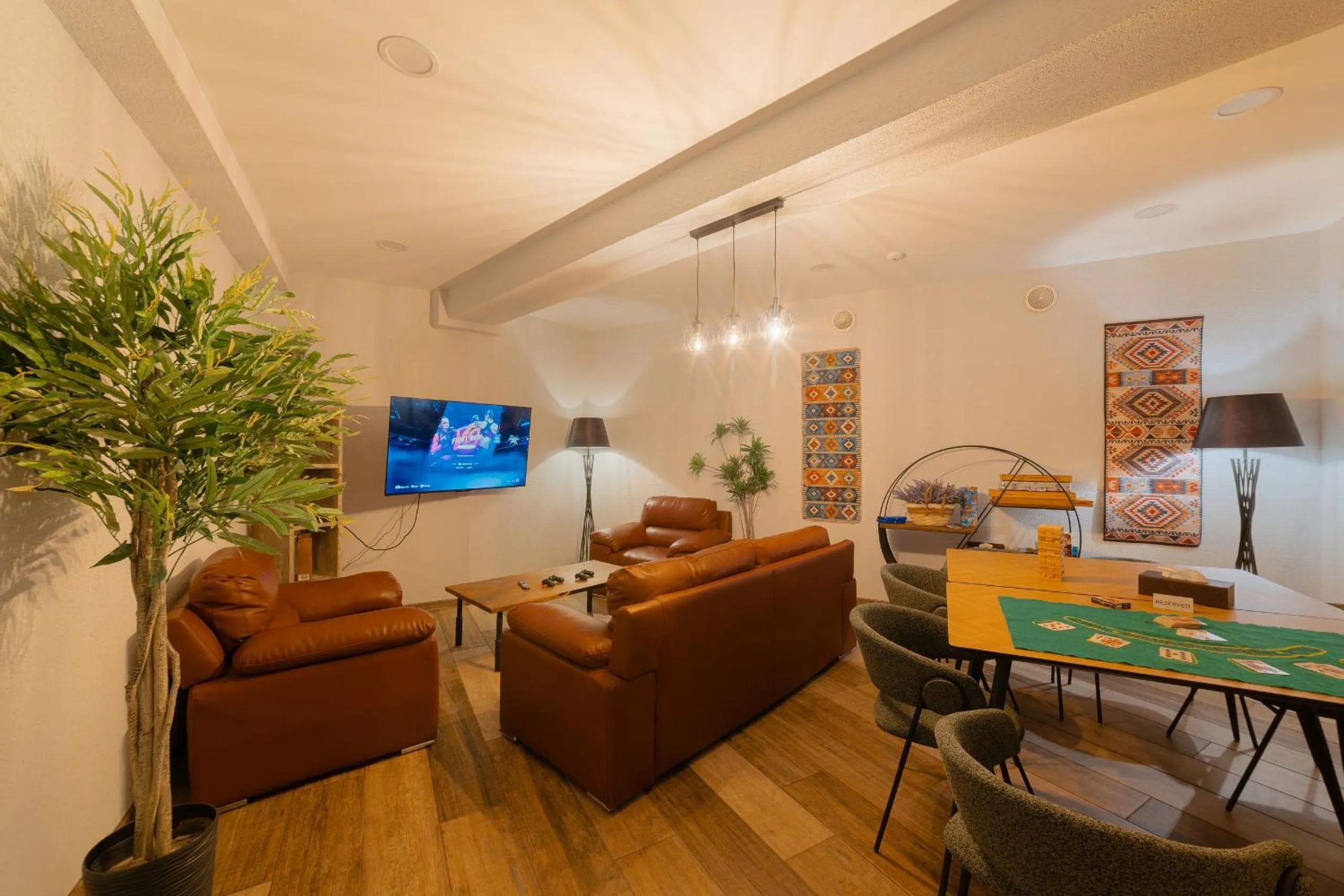 Game Room in Ereto Hotel by SnowTime