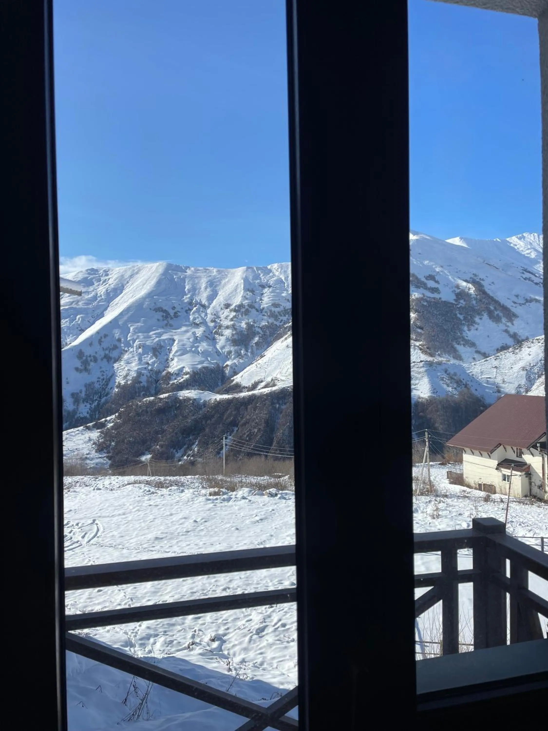 Ereto Hotel by SnowTime