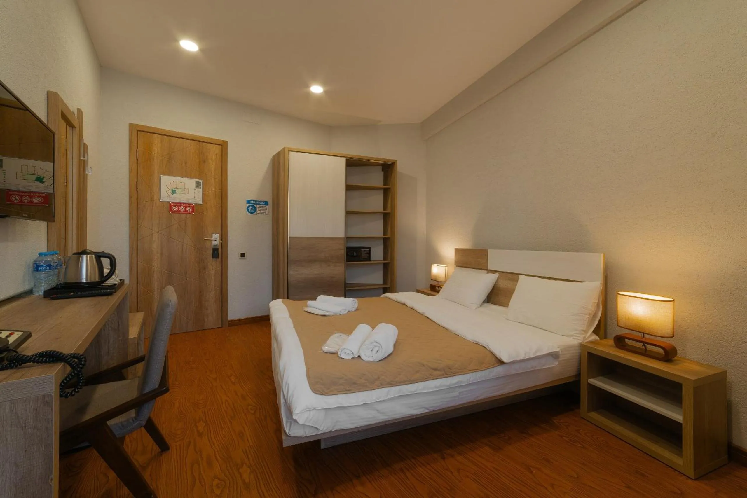 Bed in Ereto Hotel by SnowTime