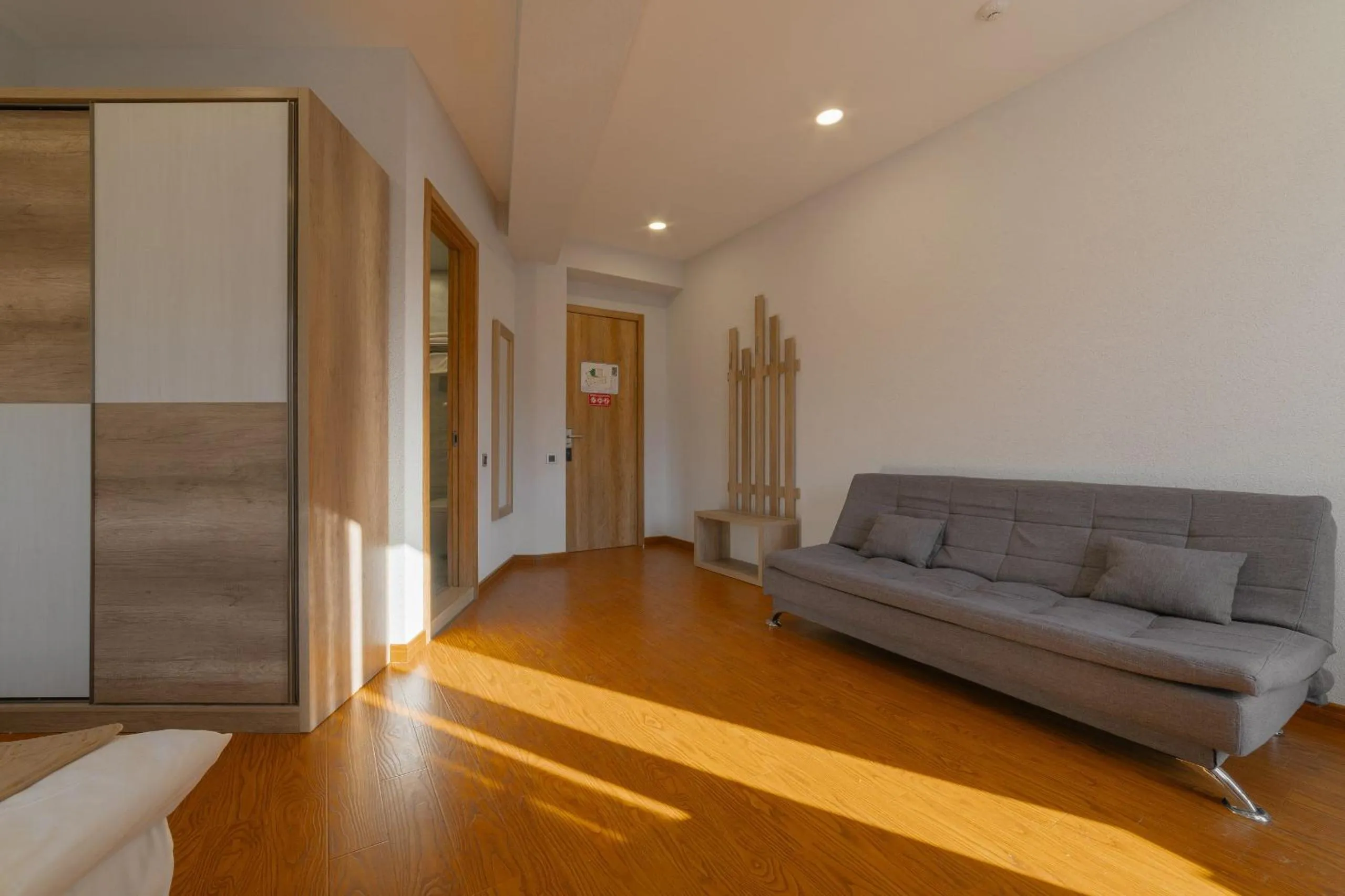 Ereto Hotel by SnowTime