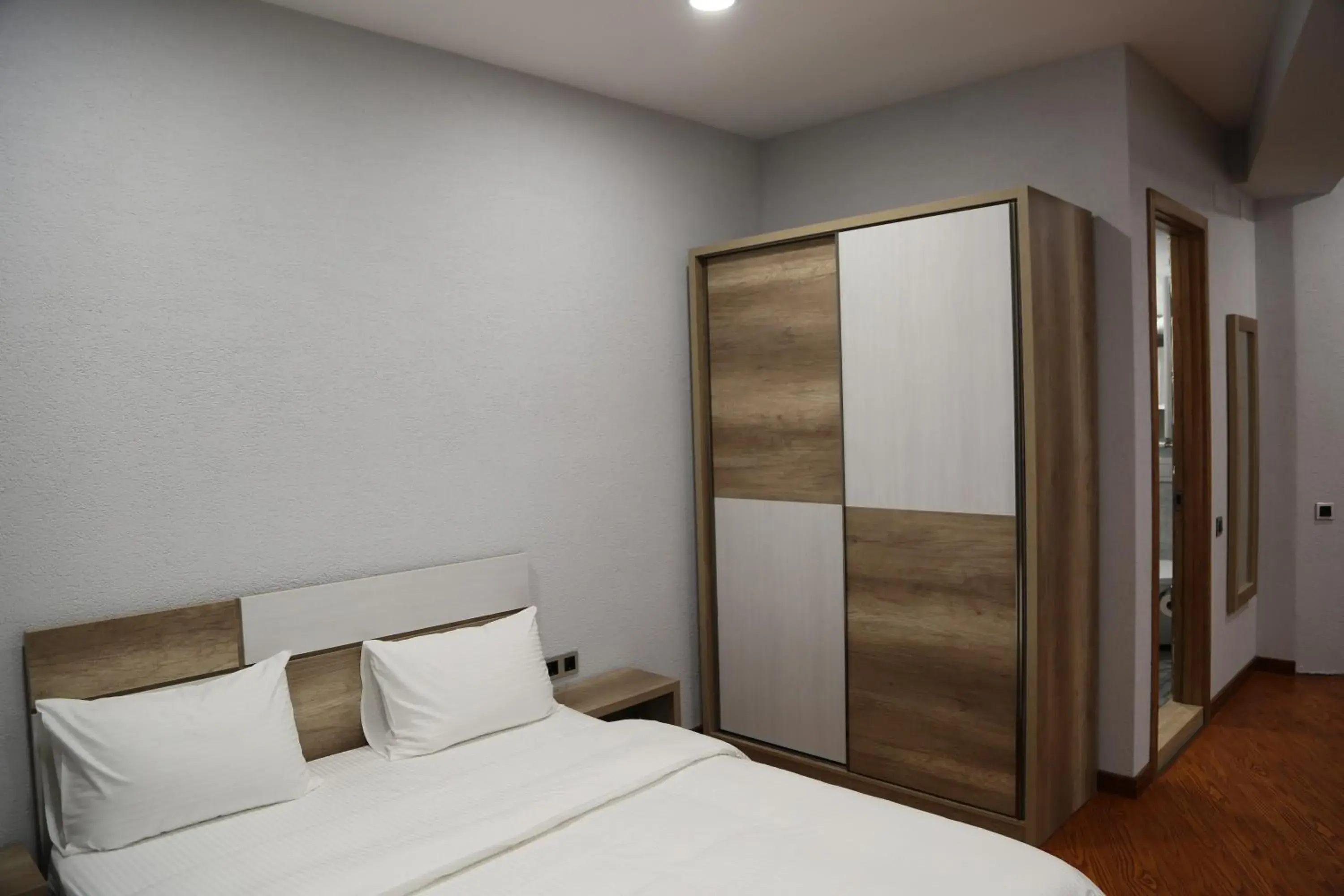 Double Room with Balcony in Hotel Ereto Double Room with Balcony in Hotel Ereto