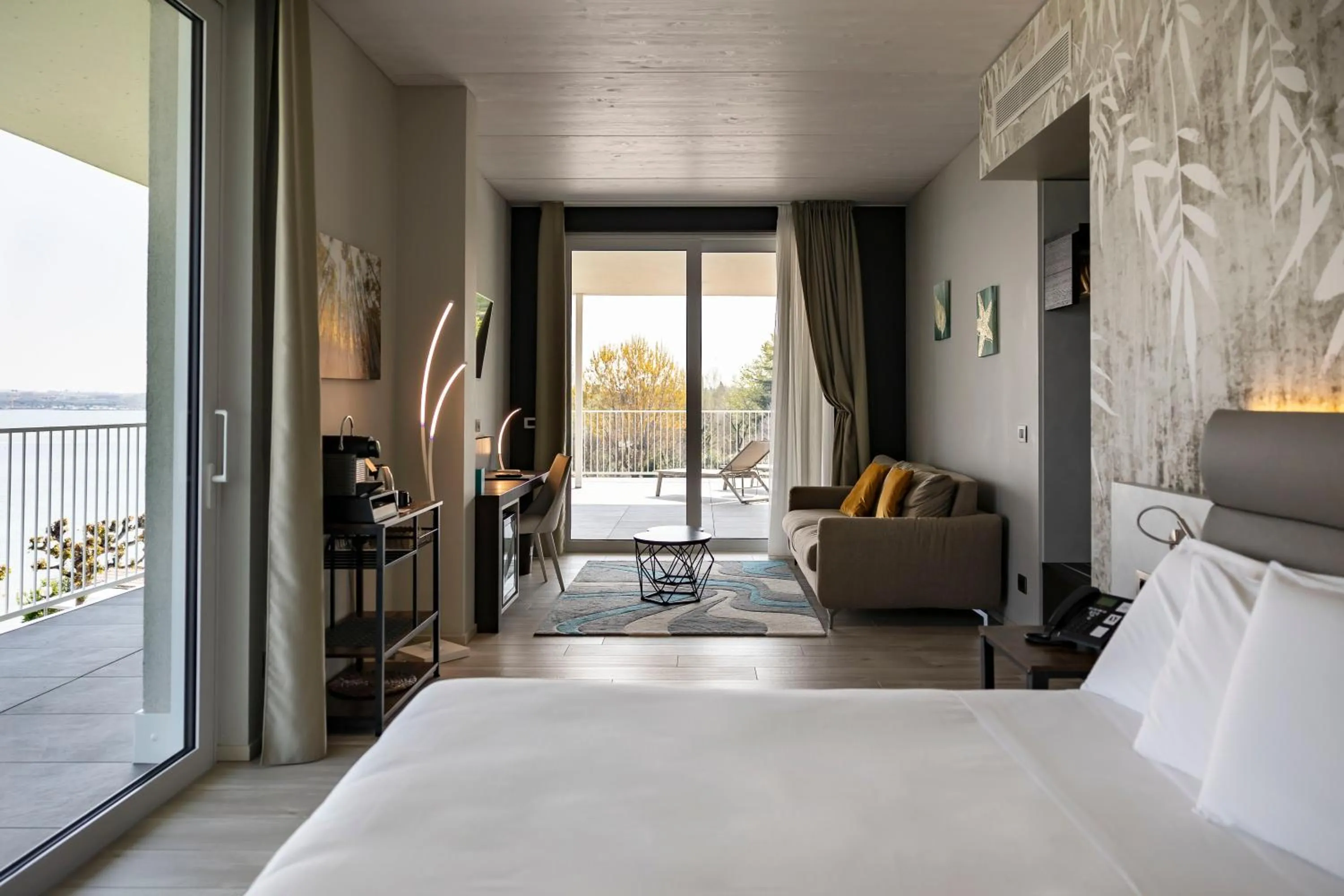 Bedroom, Bed in Vision Hotel