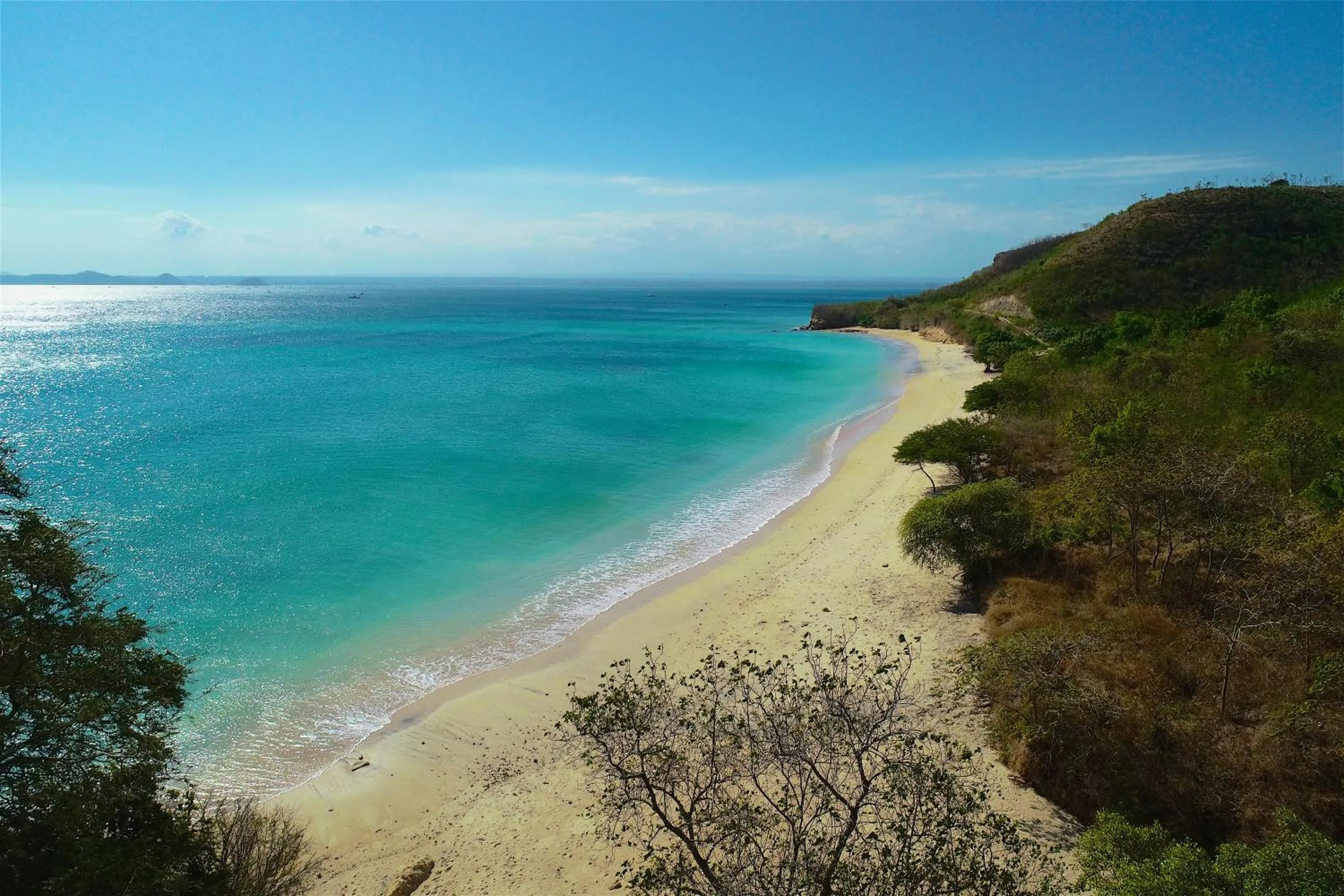 Ekas Surf Resort & Surf Camp