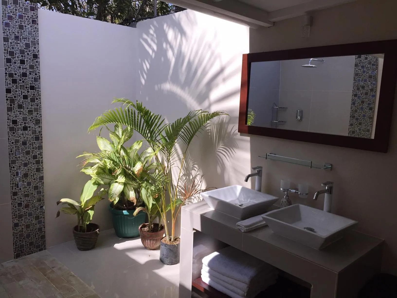 Bathroom in Ekas Surf Resort & Surf Camp