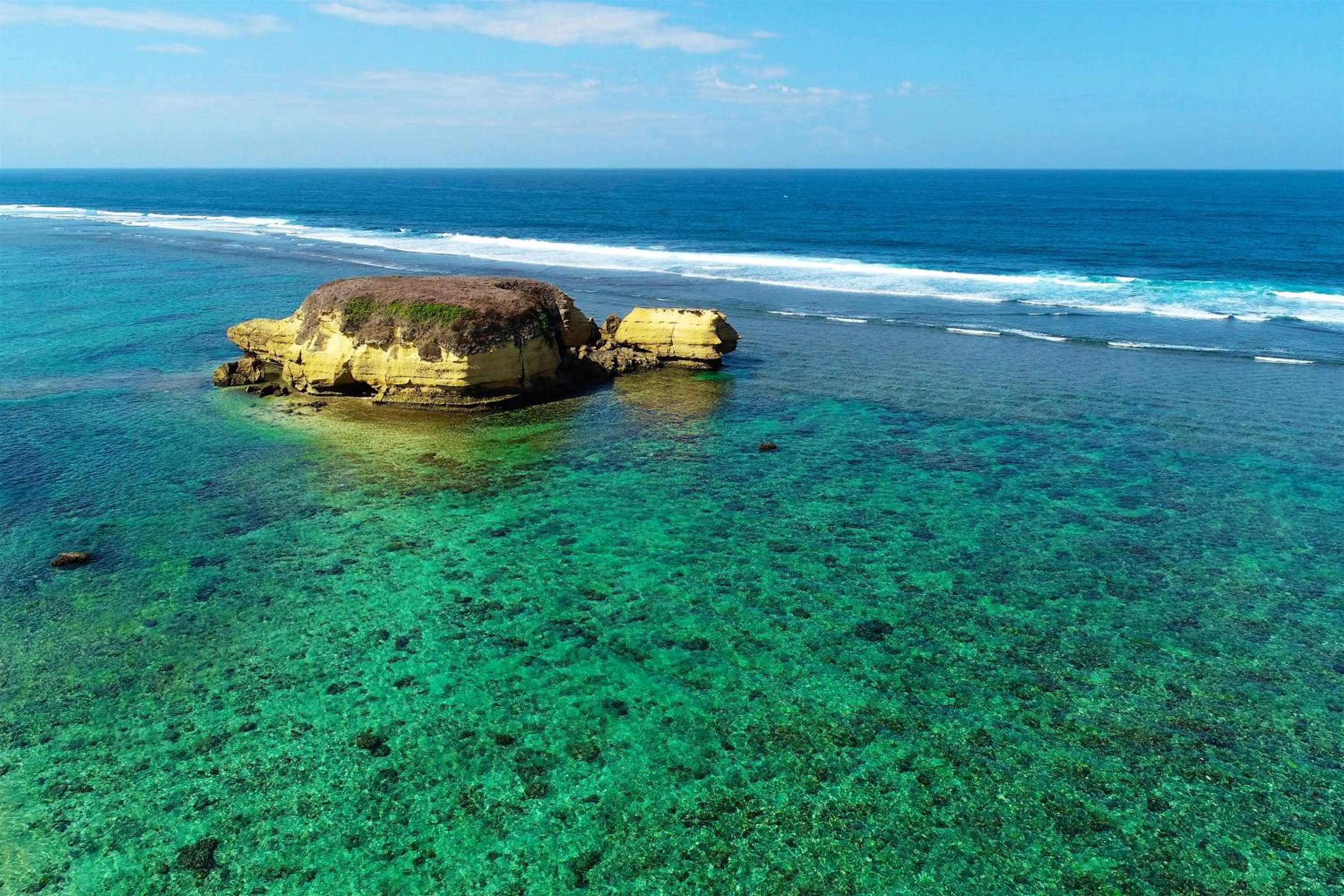 Day in Ekas Surf Resort & Surf Camp