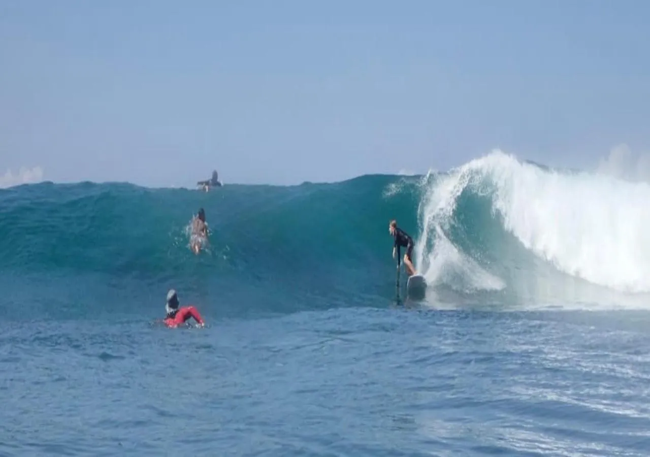 Ekas Surf Resort & Surf Camp