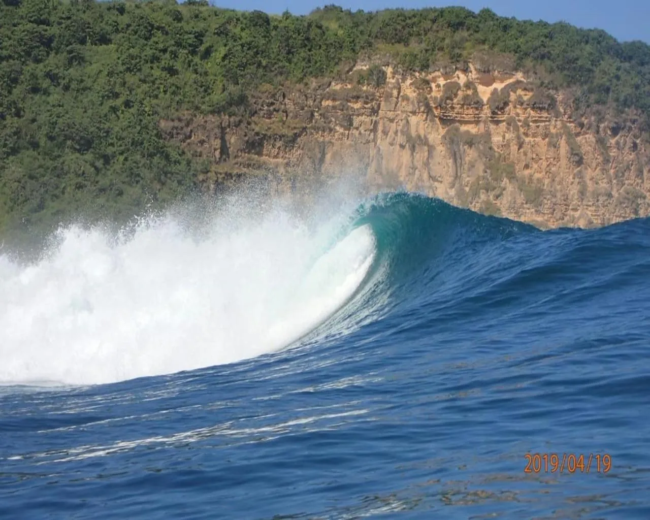 Ekas Surf Resort & Surf Camp