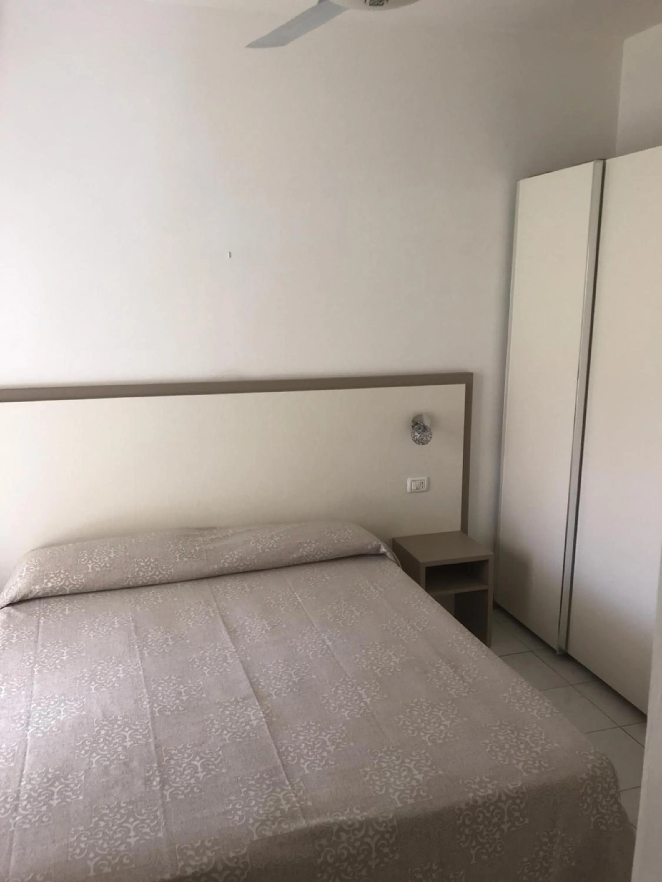 Bed in Hotel Rivamare